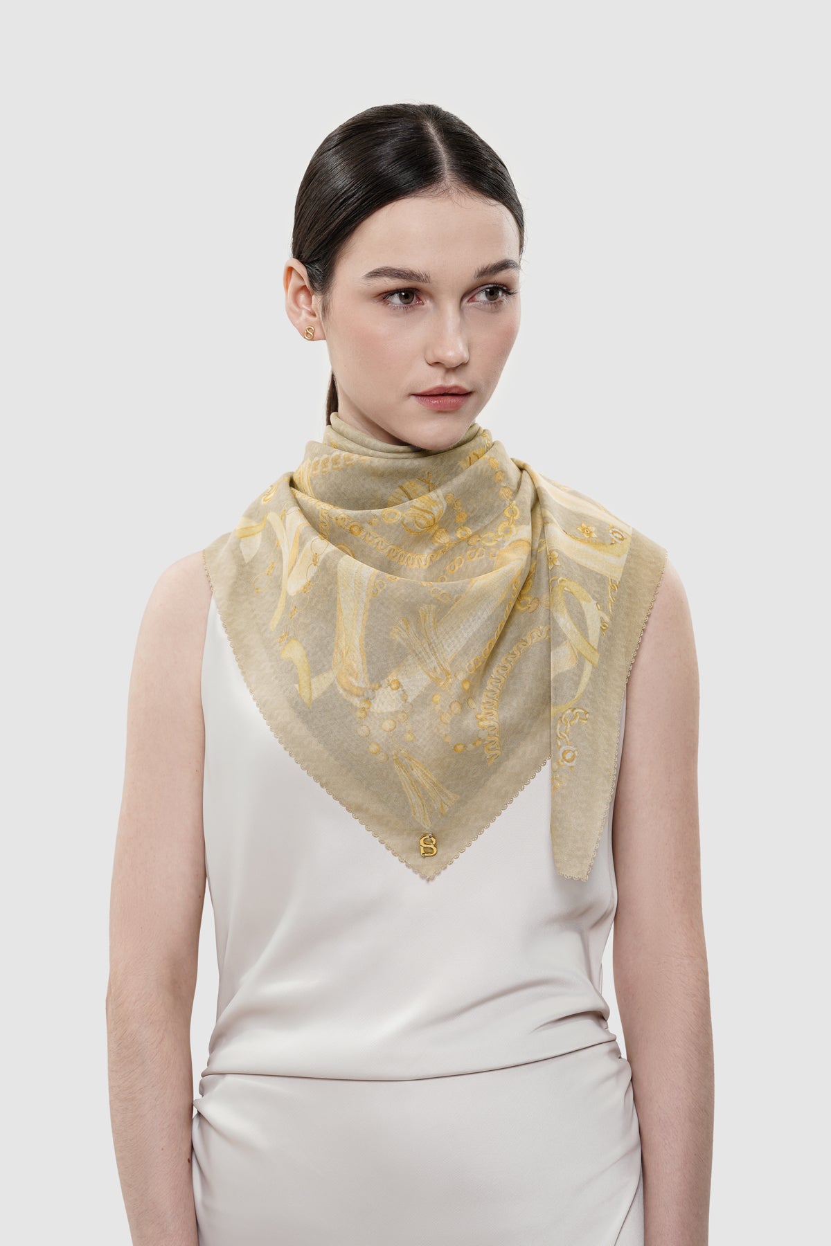 Signature Chain Square Series - Graphite