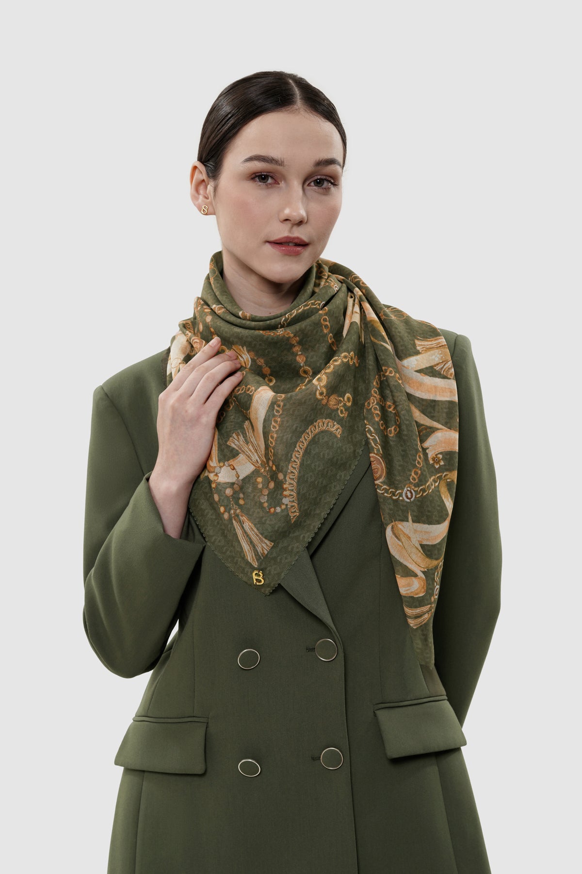 Signature Chain Square Series - Thyme