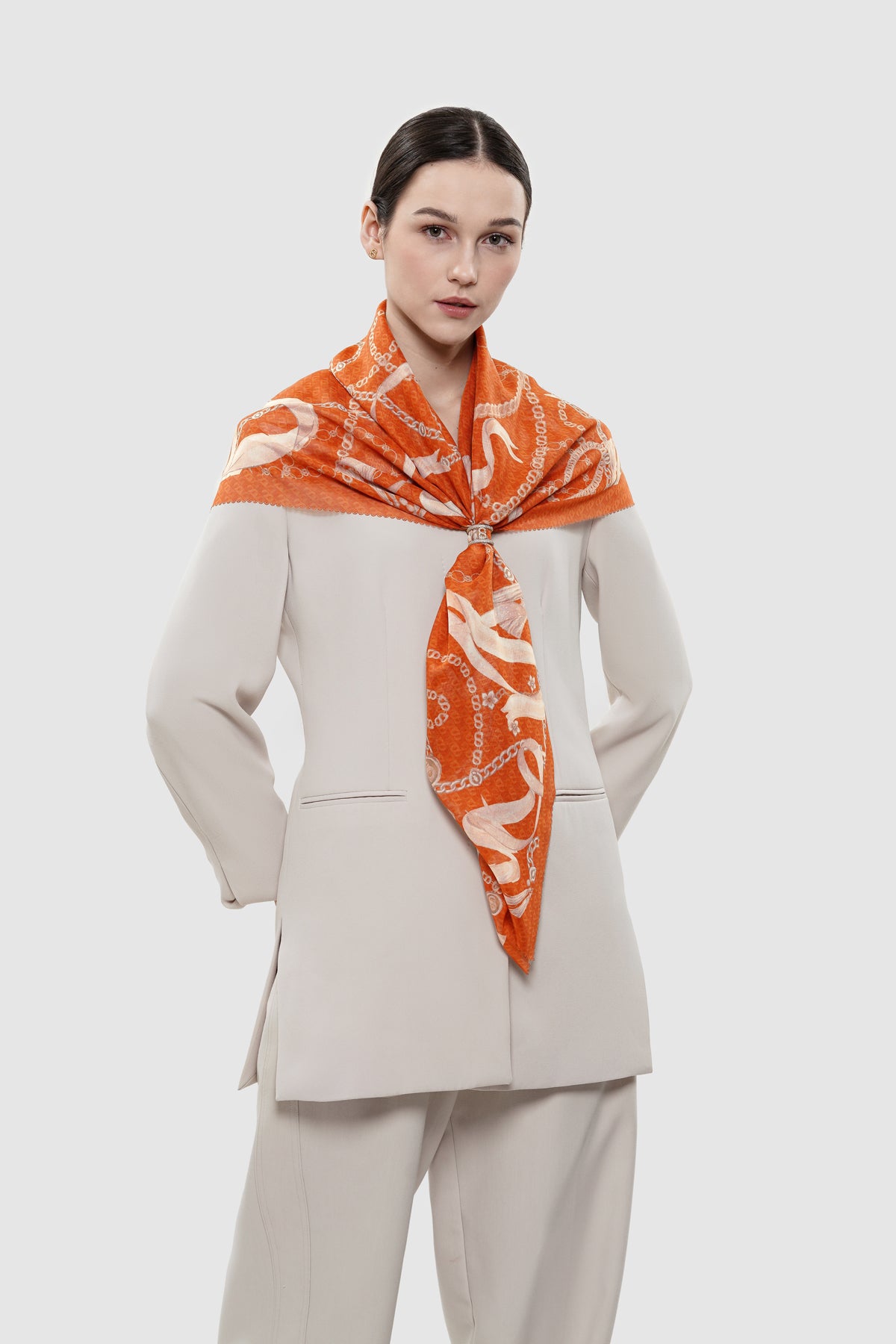 Signature Chain Square Series - Amber