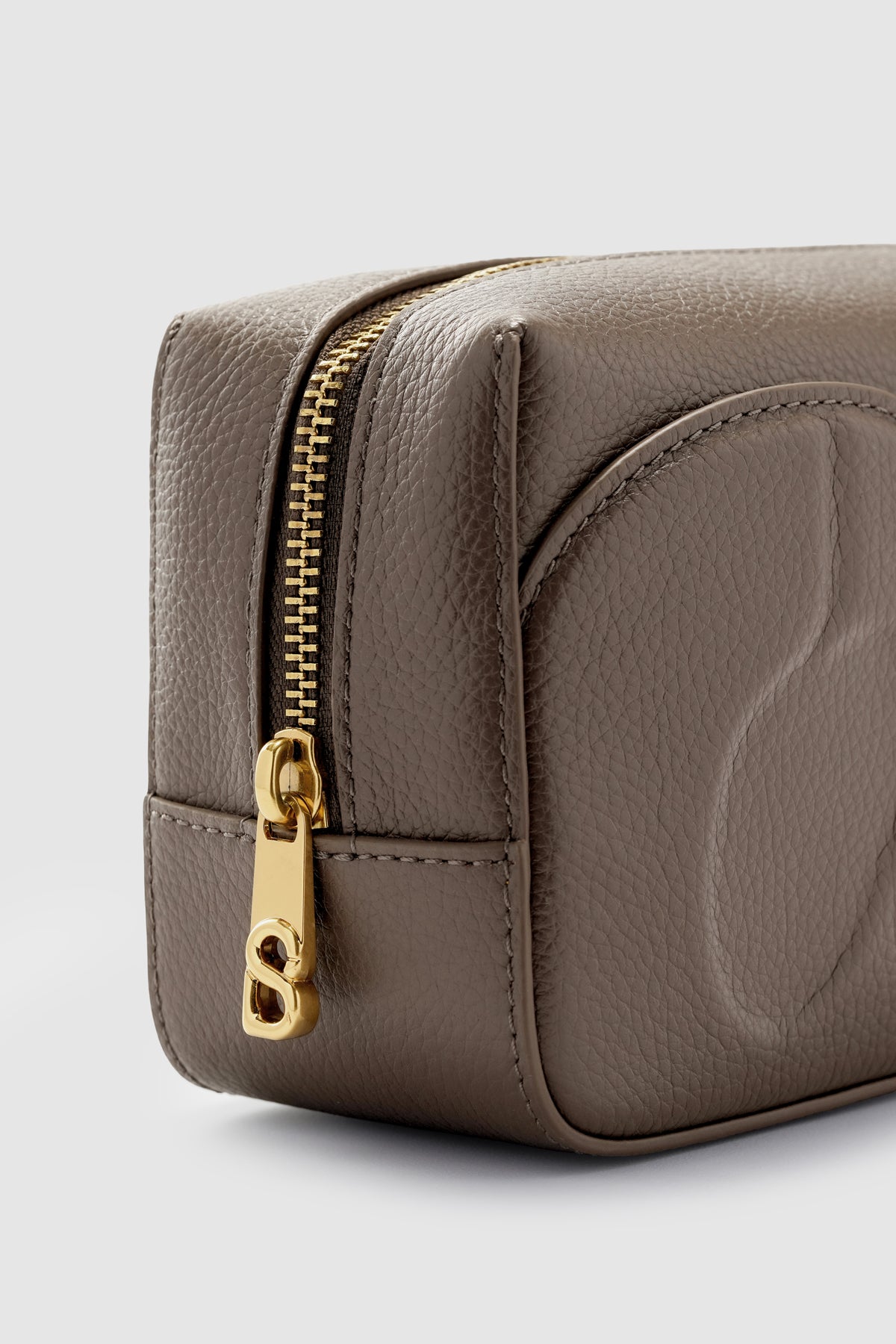 Kyla Pouch - Truffle