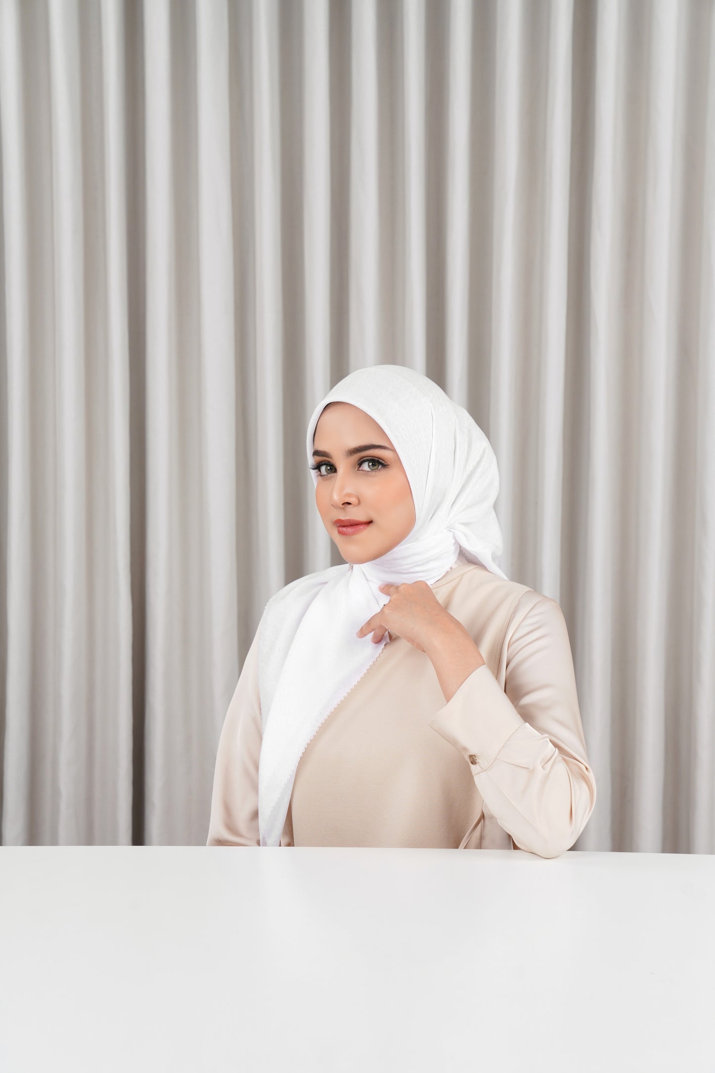 Everyday Tapis Embossed 2.0 - Brilliant White