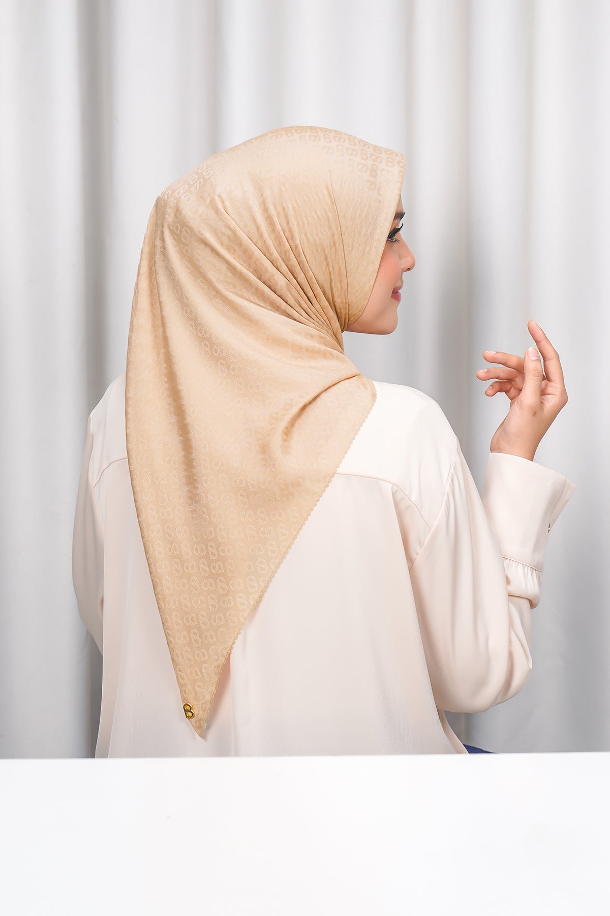 Everyday Tapis Embossed 2.0 - Lattè