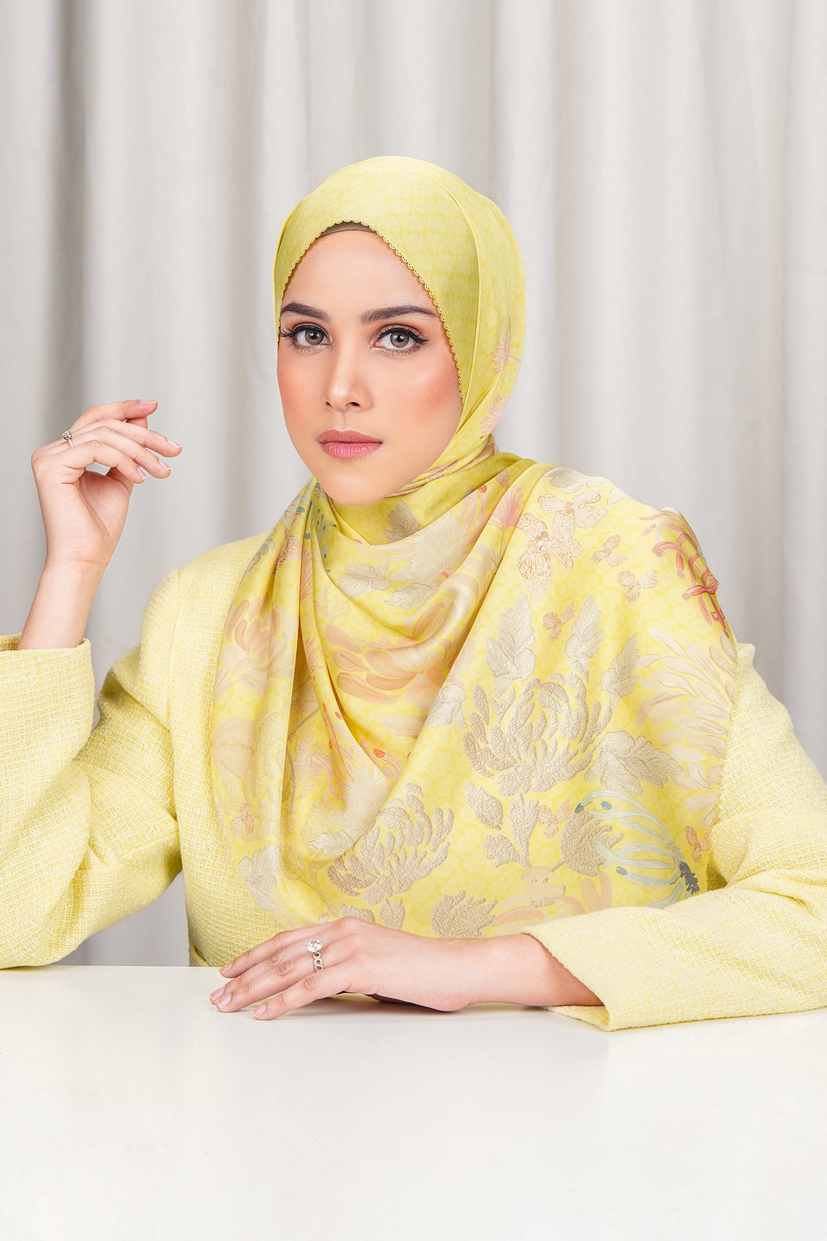 Hermosa Satin Shawl - Cassia