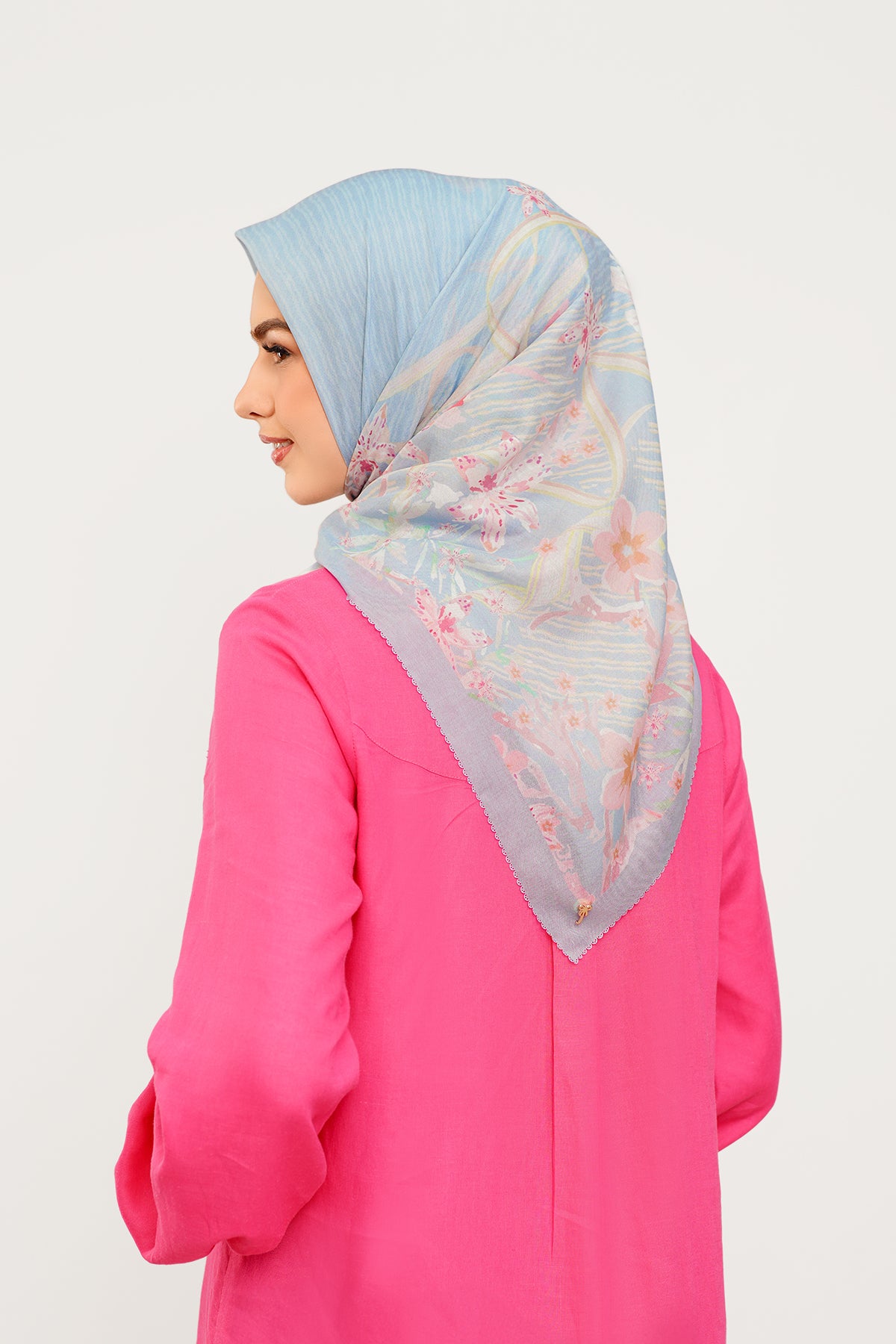 Paradiso Square - Forget-Me-Nots