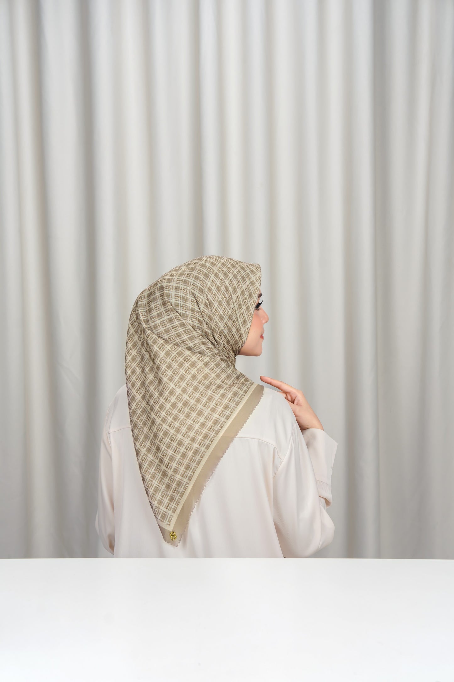 The Grid Voile Square - Dune