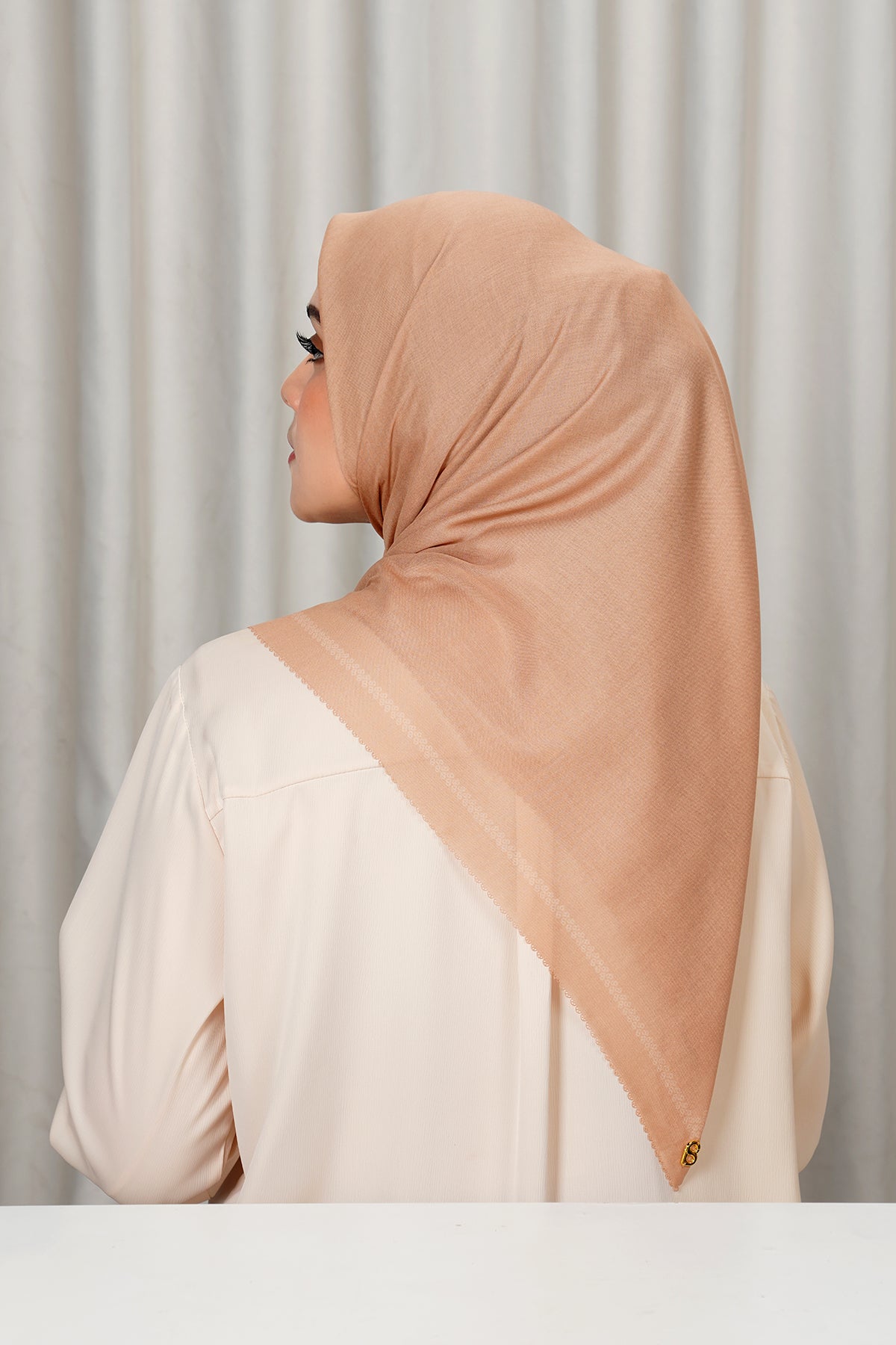 Today's Scarf - Sand