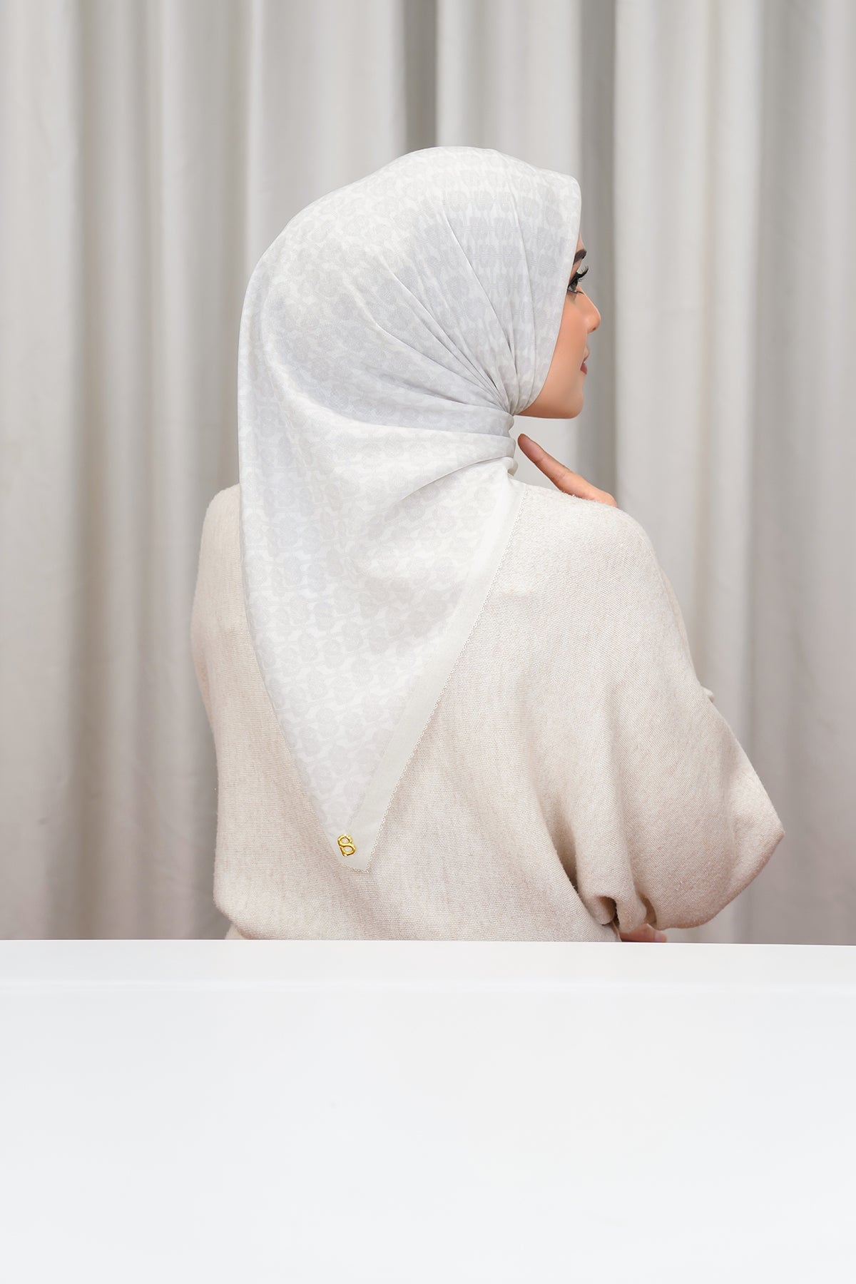 Wicker Voile Square - White