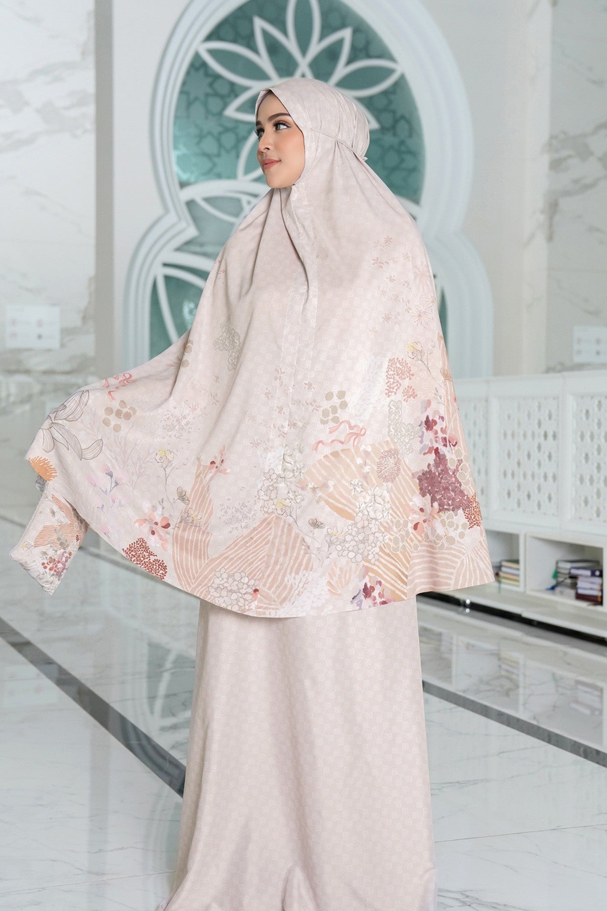 Kimmonia Prayer Robe - Cashmere