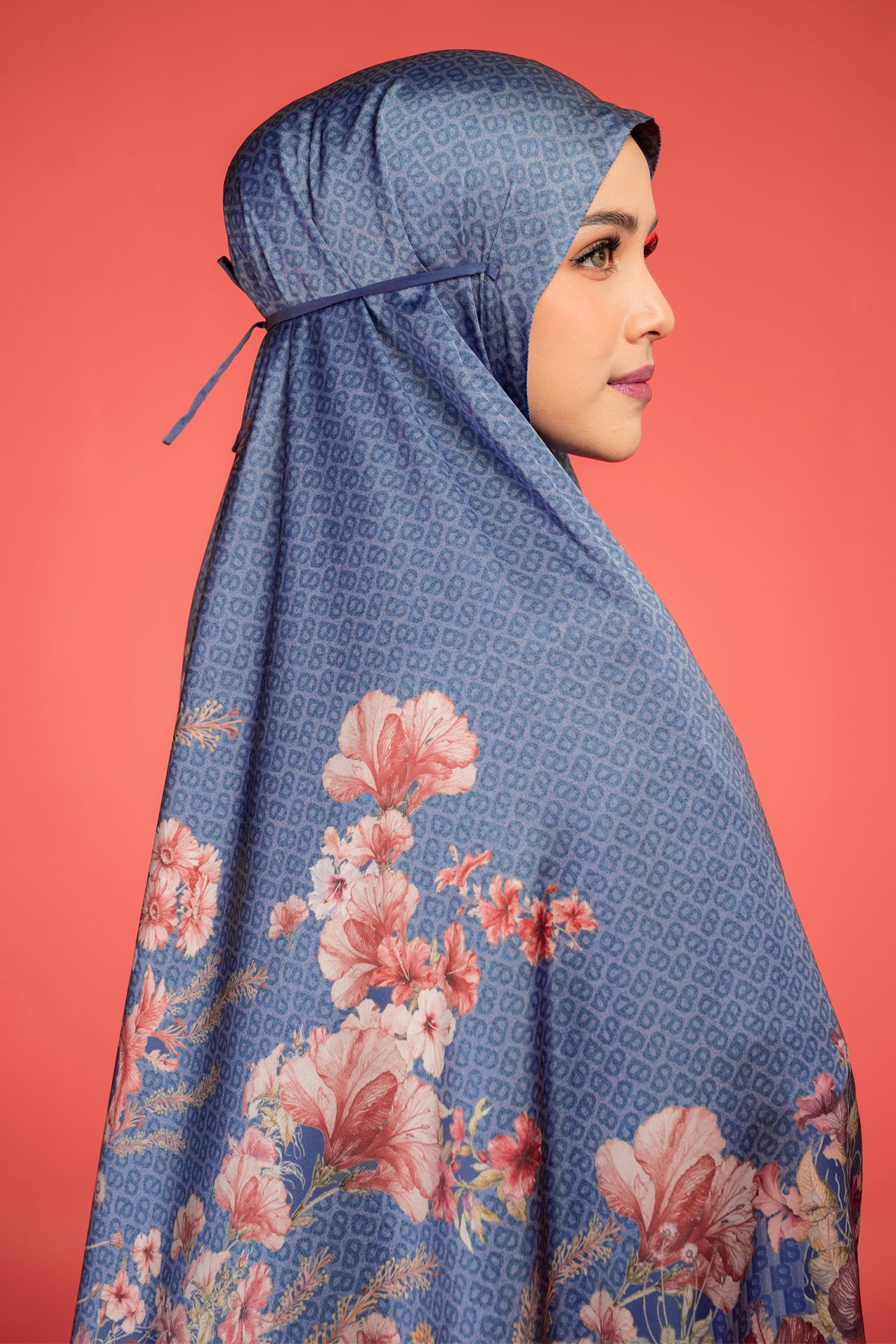 Bungaraya Prayer Robe - Plumbago