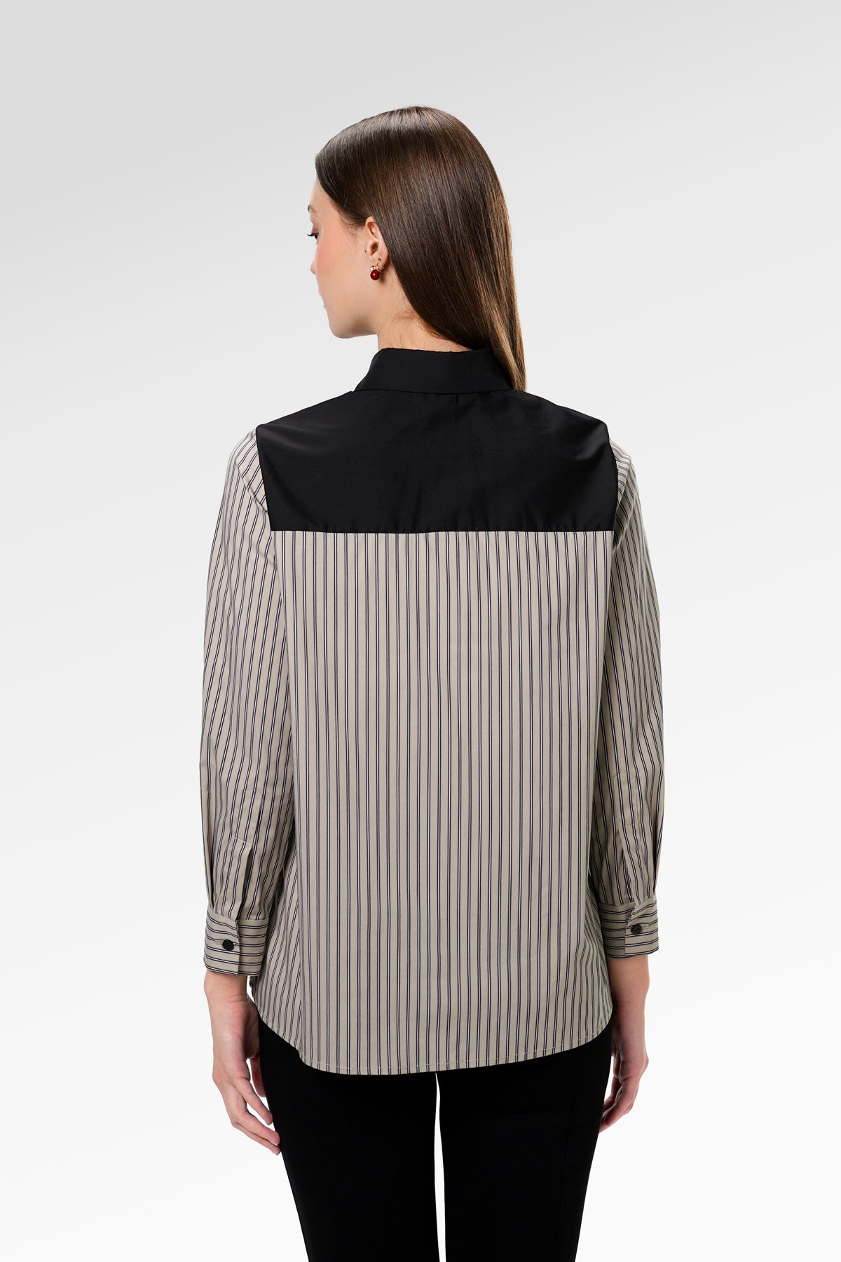 Elvara Embroidery Shirt - Mocha Noir