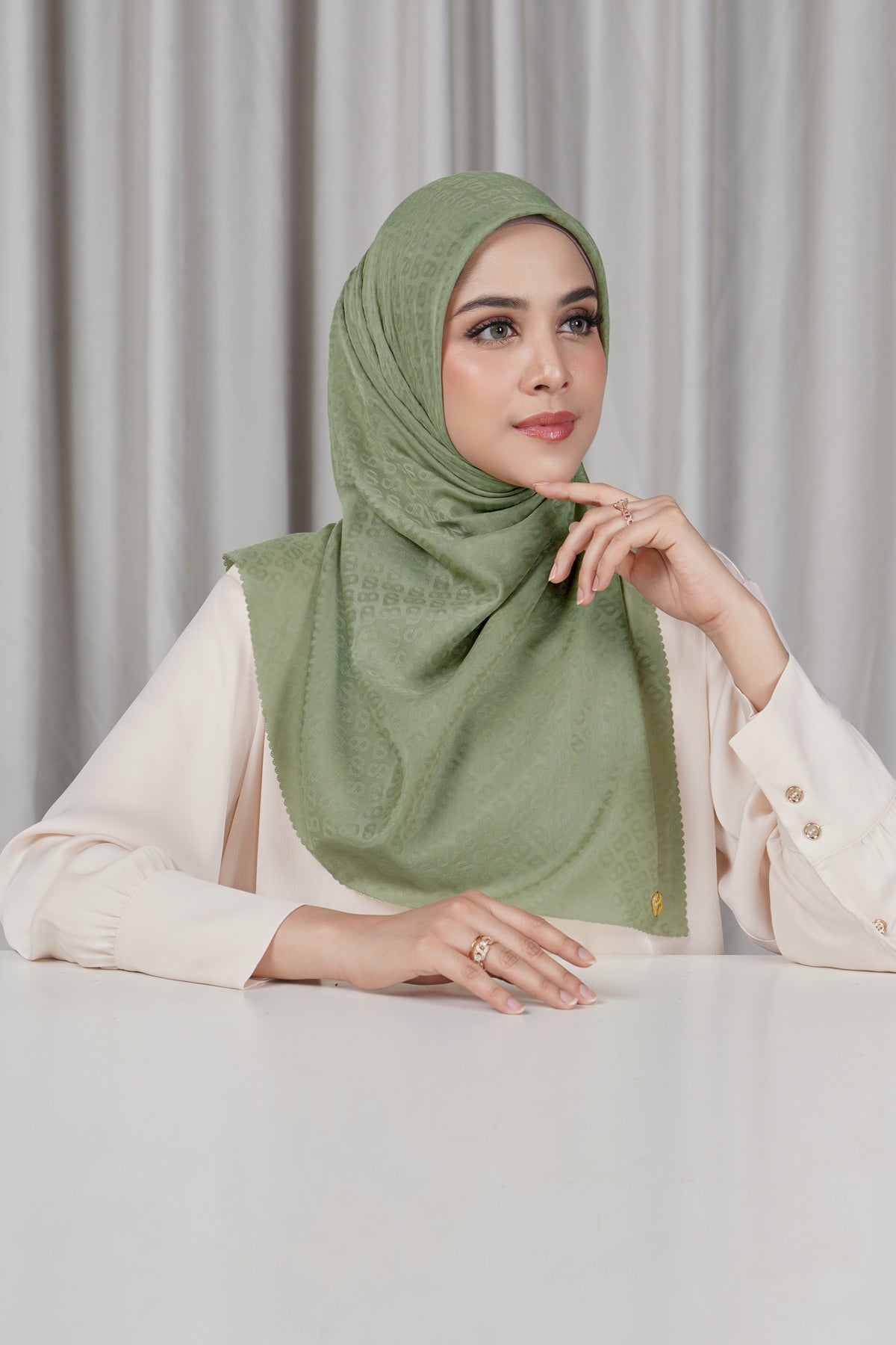 Everyday Tapis Embossed 2.0 - Sage