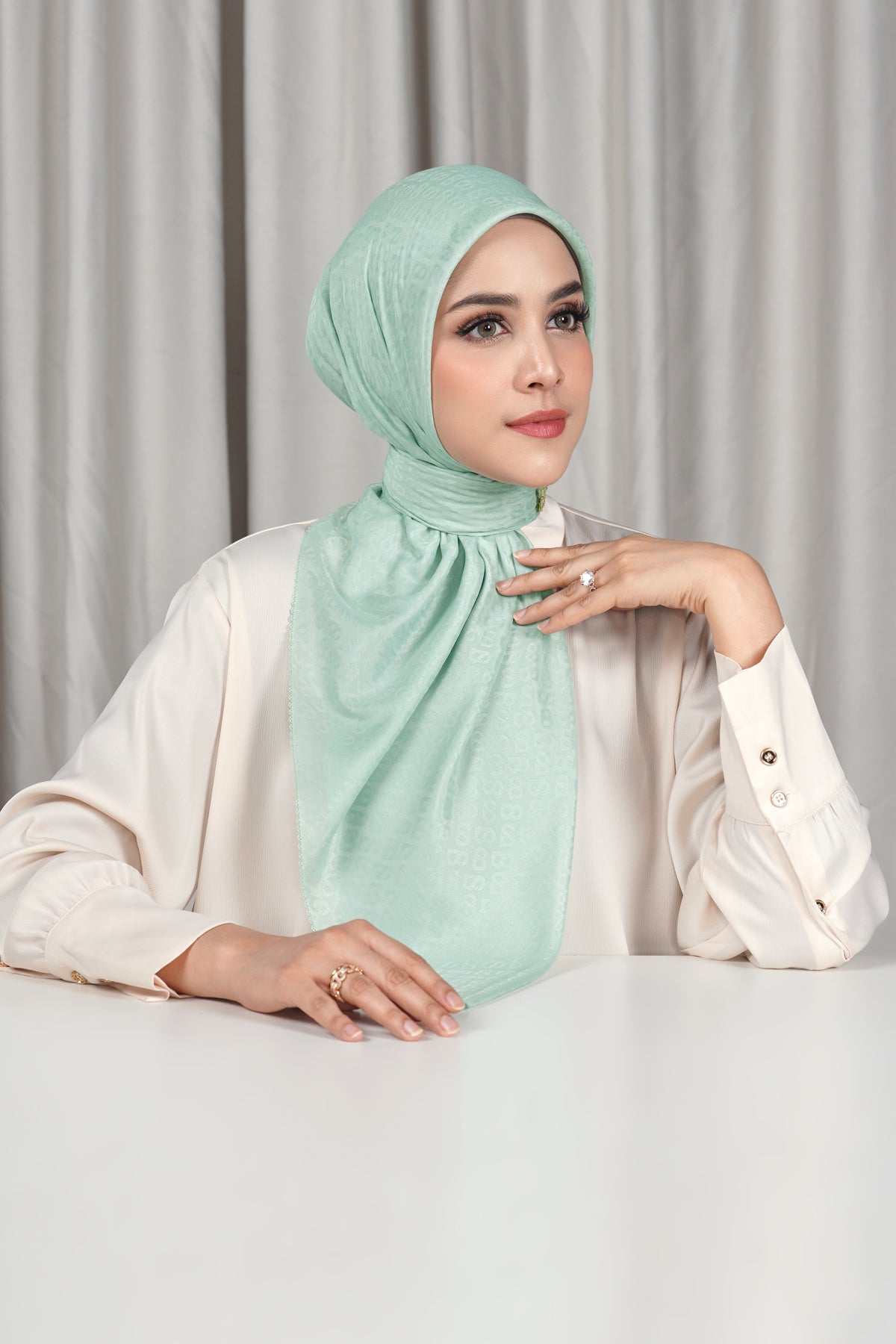 Everyday Tapis Embossed 2.0 - Silt Green