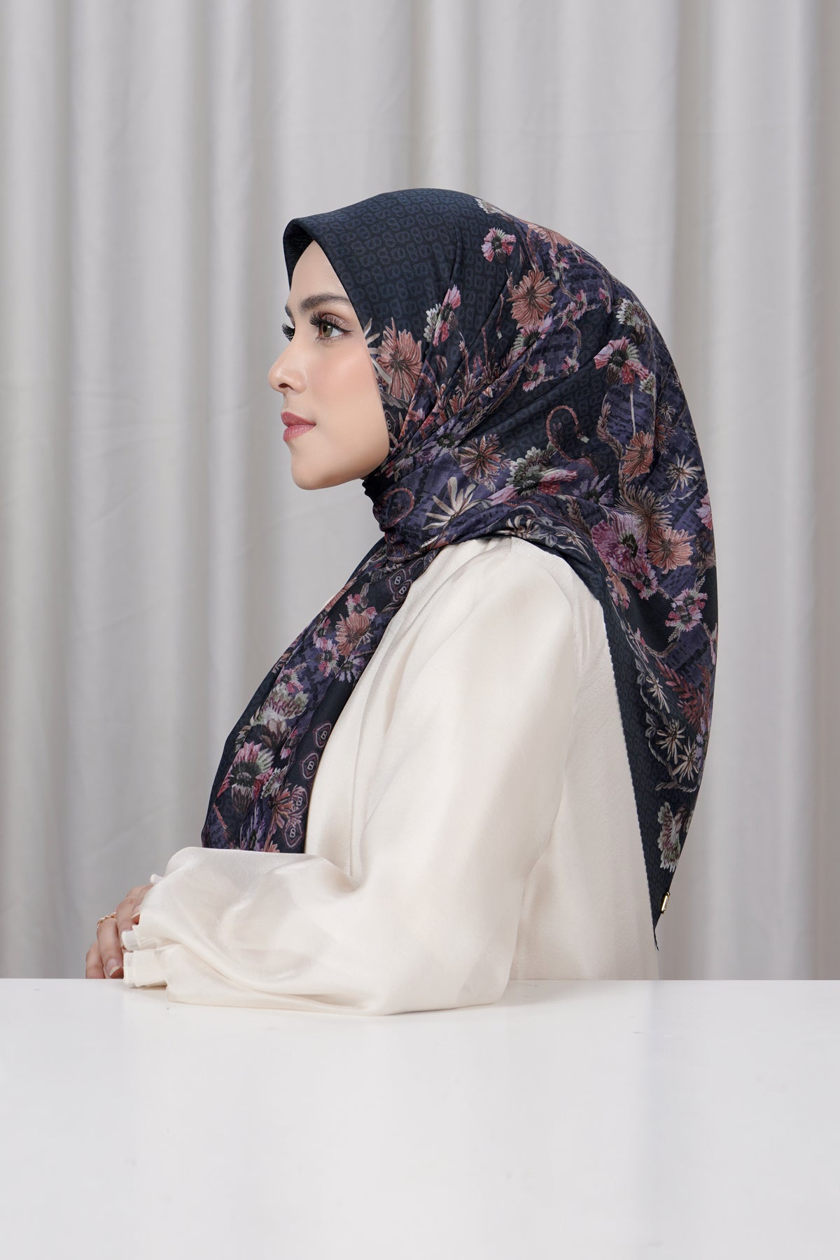 Floralis Square Series - Blue Moon