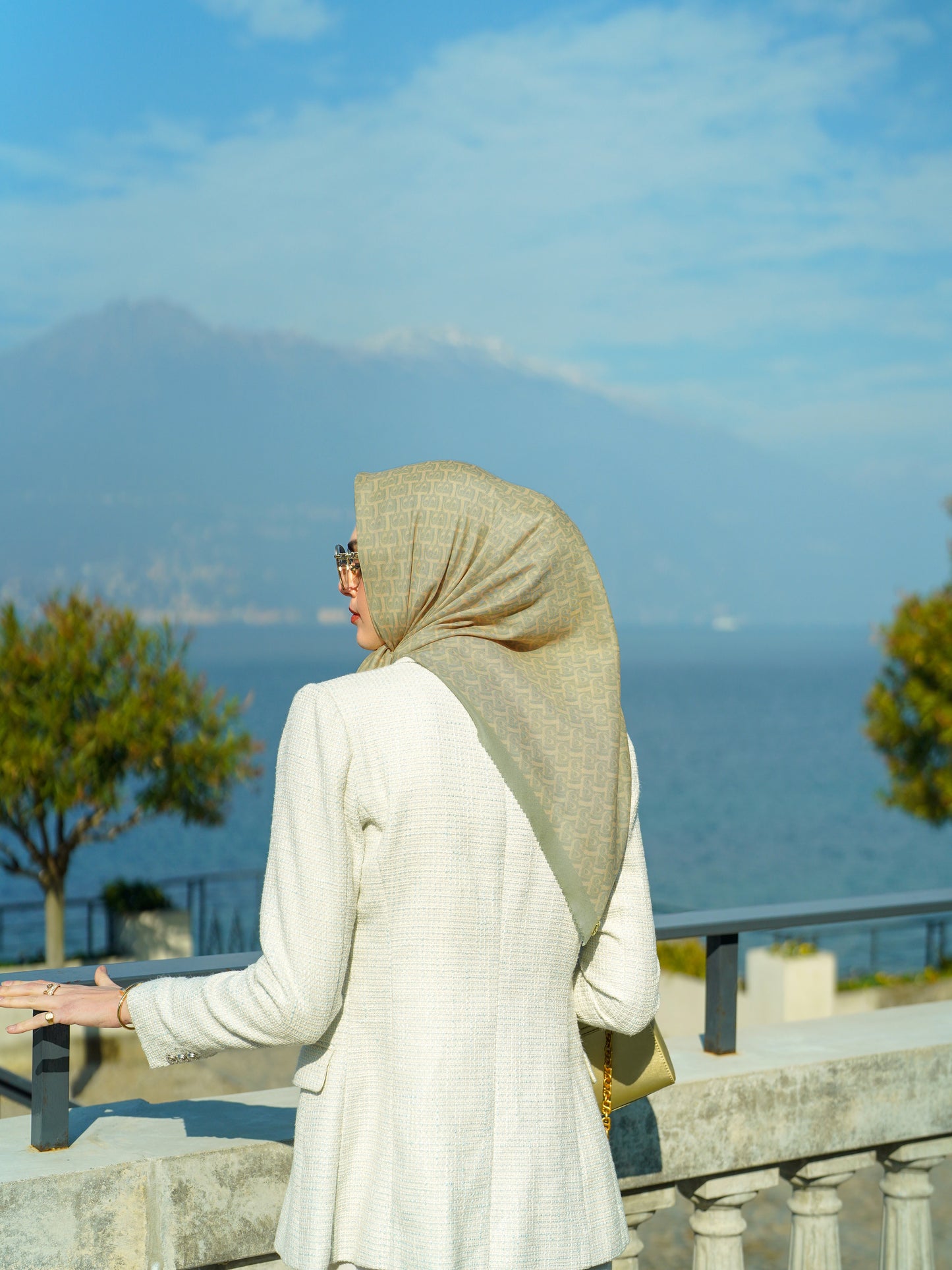 Bimu Voile Square - Golden Leaves