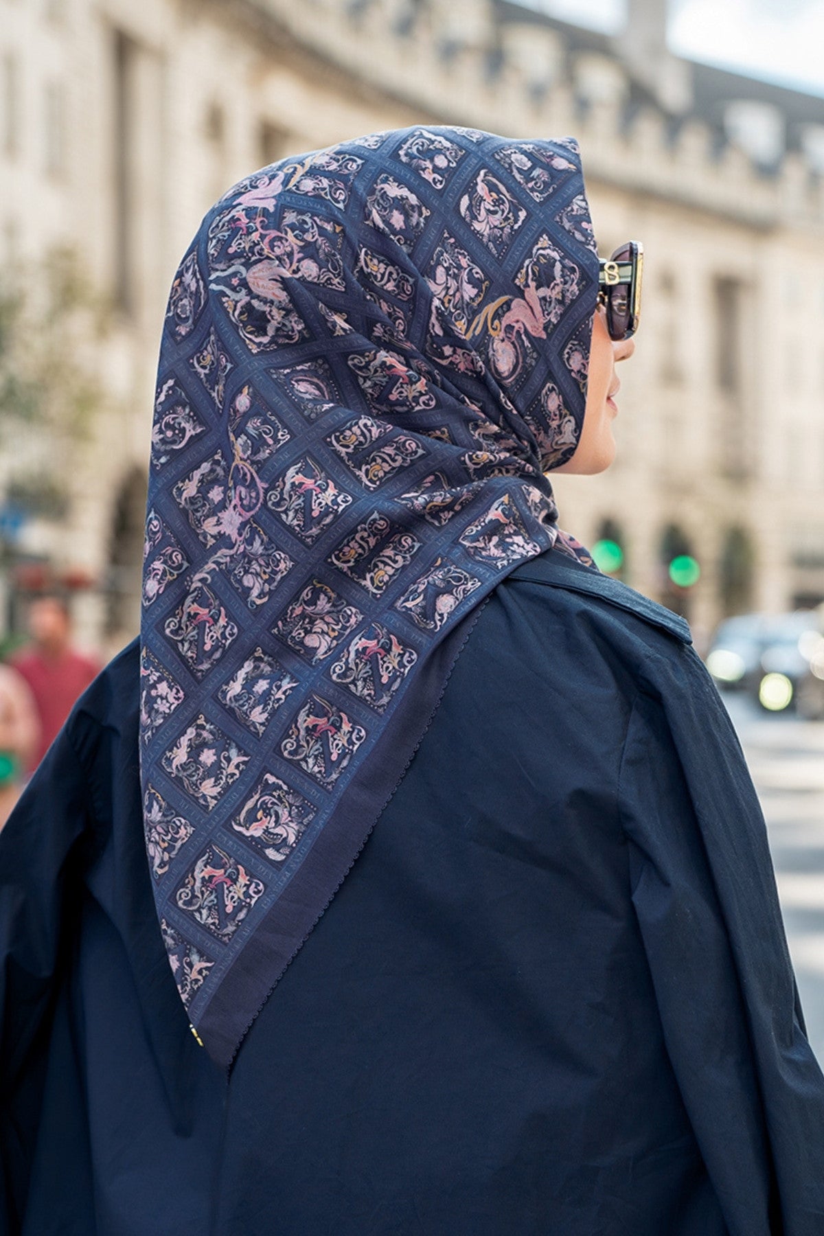 Autograph 2 Square - Leader