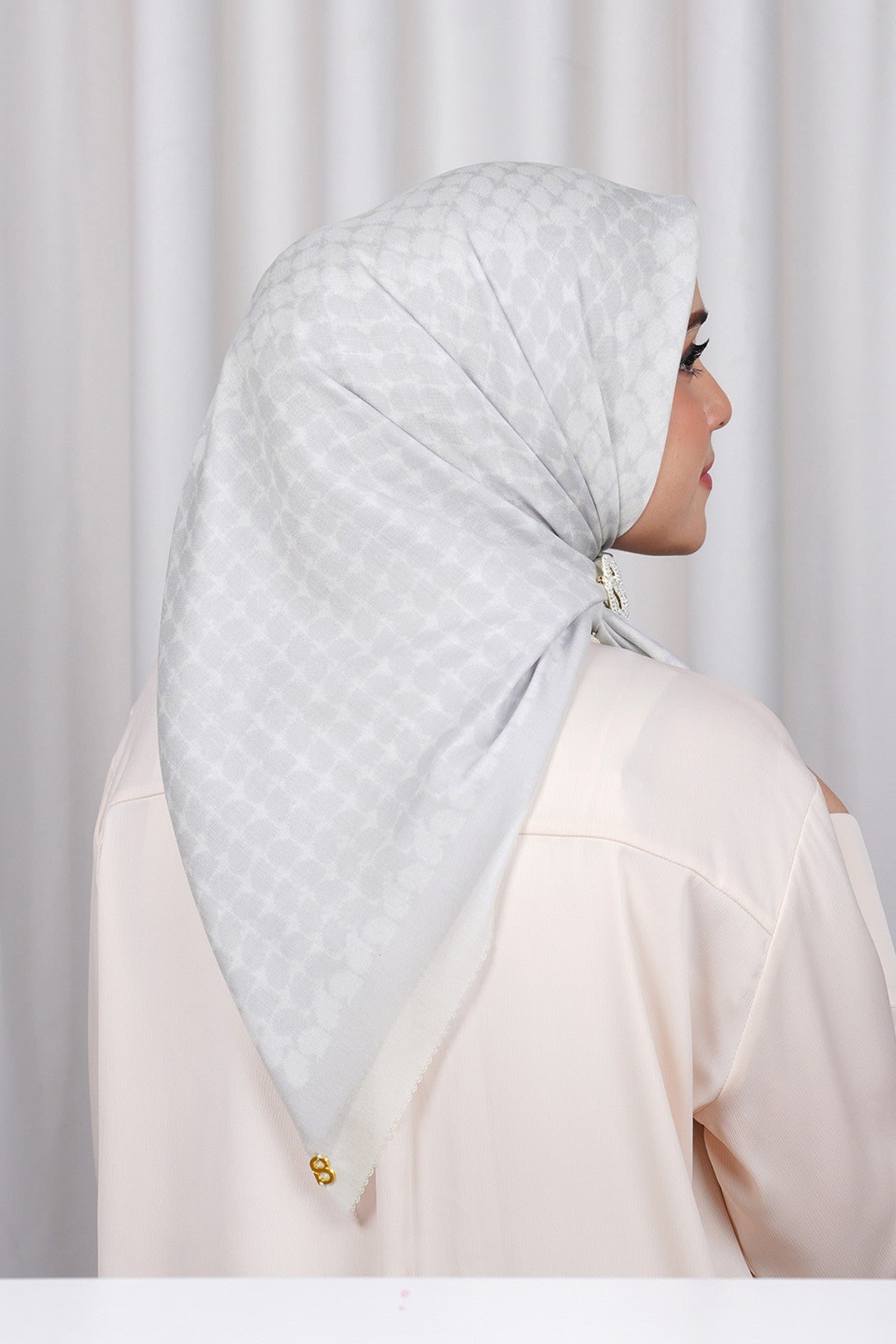 Mirarina Voile Square - Lunar Rock