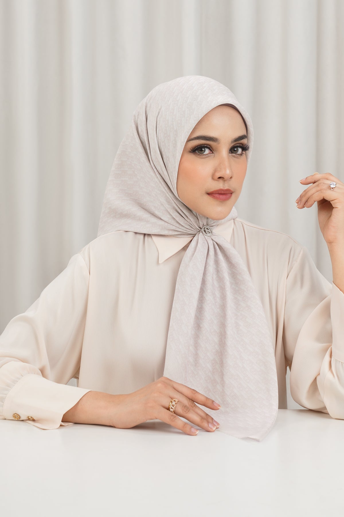 Leena Monogram Square - Coconut Cream