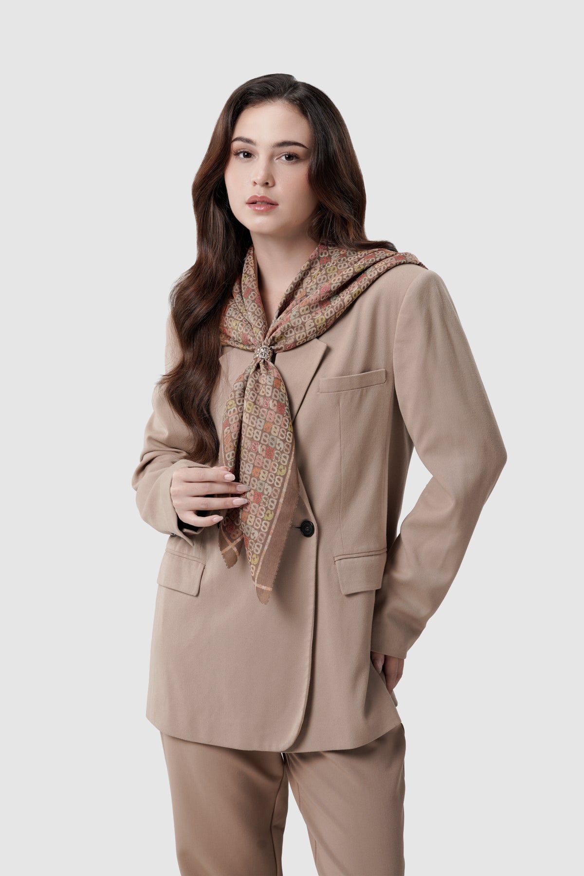 Nagita Square - Chestnut