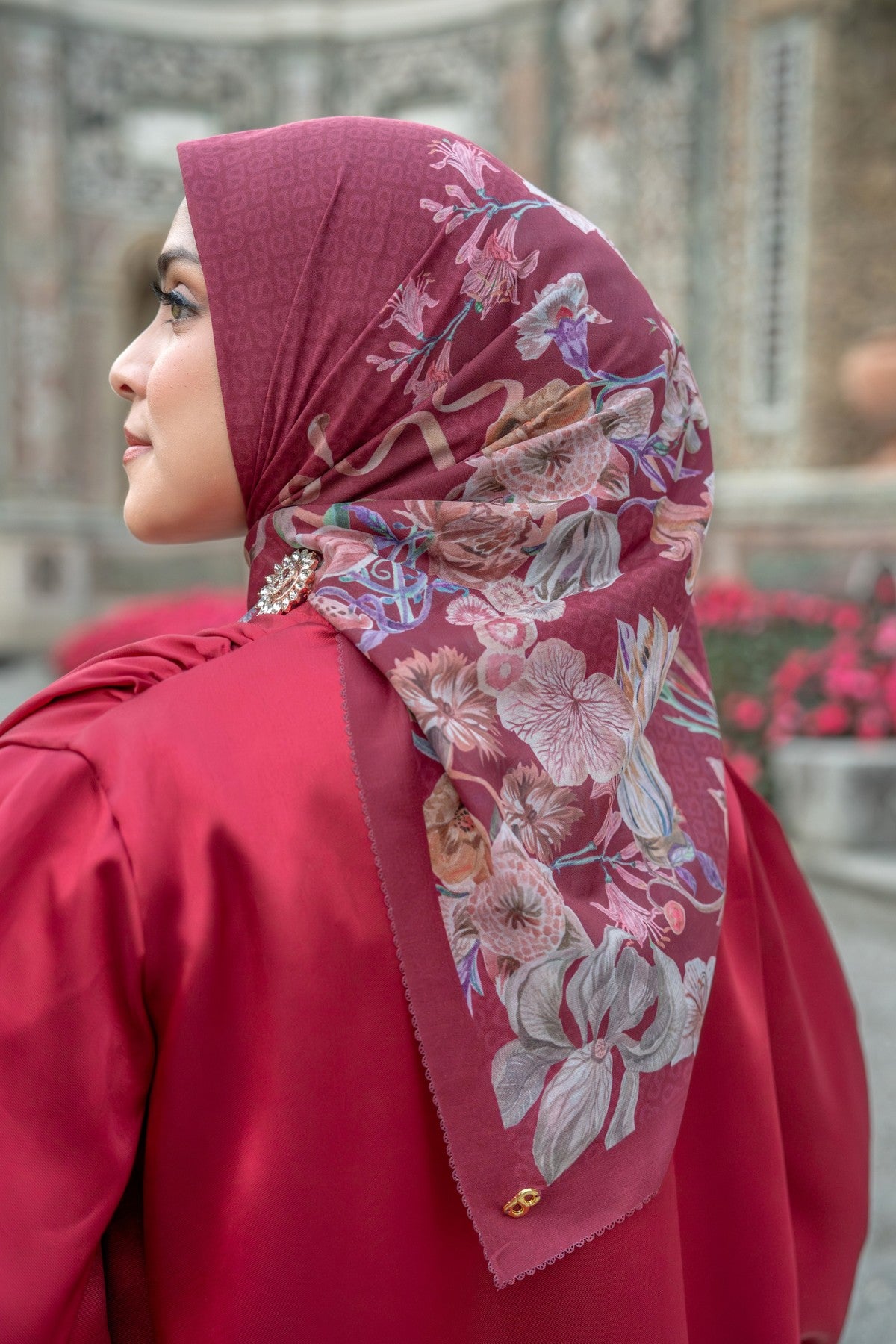 Farra Square - Poppy