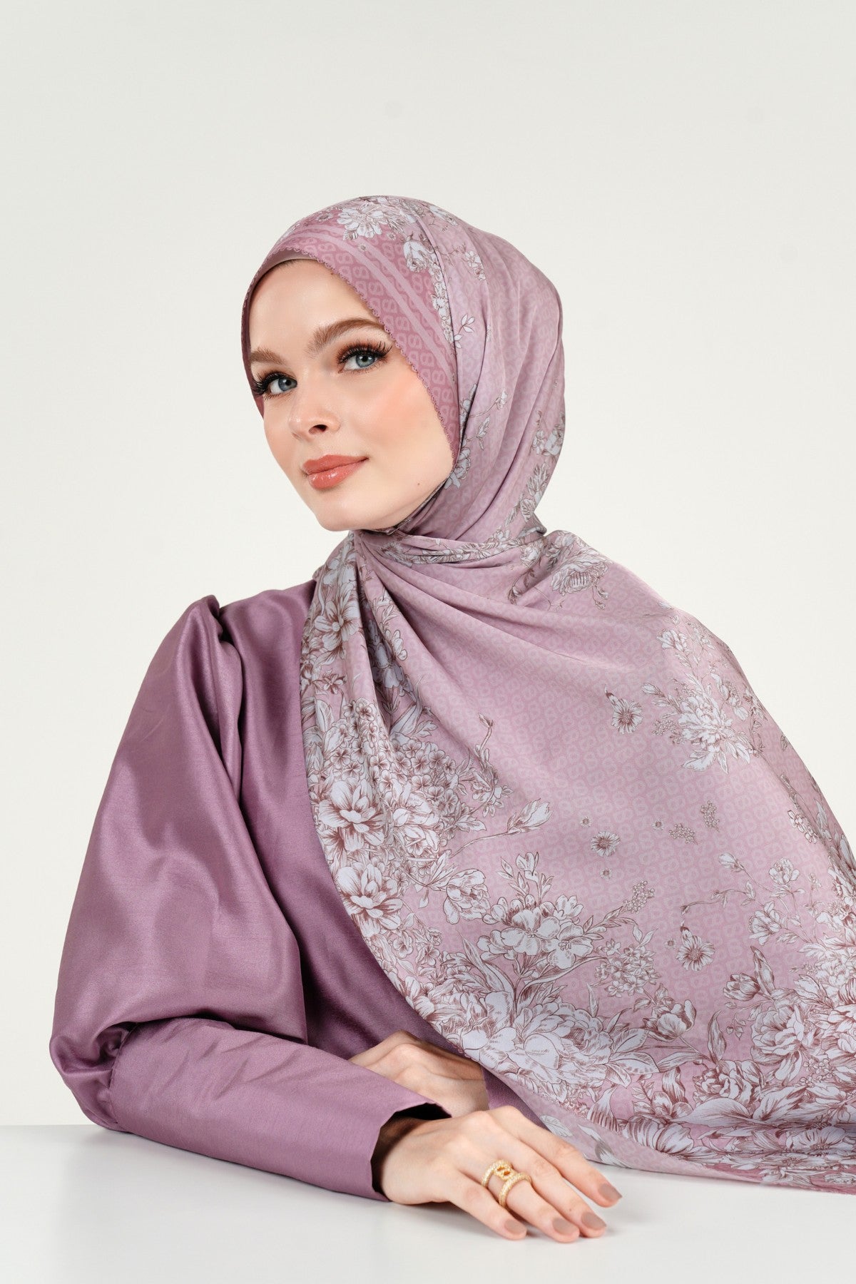 Florescent Satin Shawl - Rose