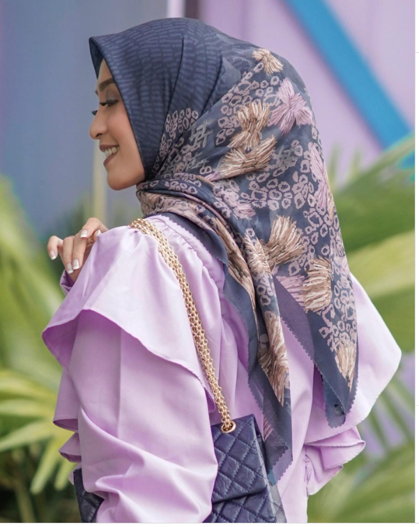 Les Amities Reborn Satin Square - Indigo