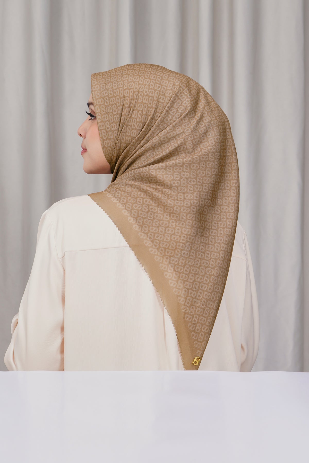 Tapis Square - Macchiato