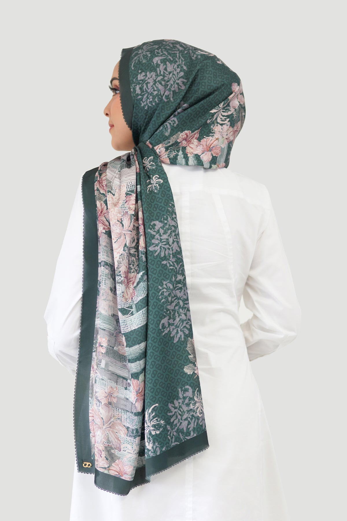 The Malaya Satin Shawl - Emerald