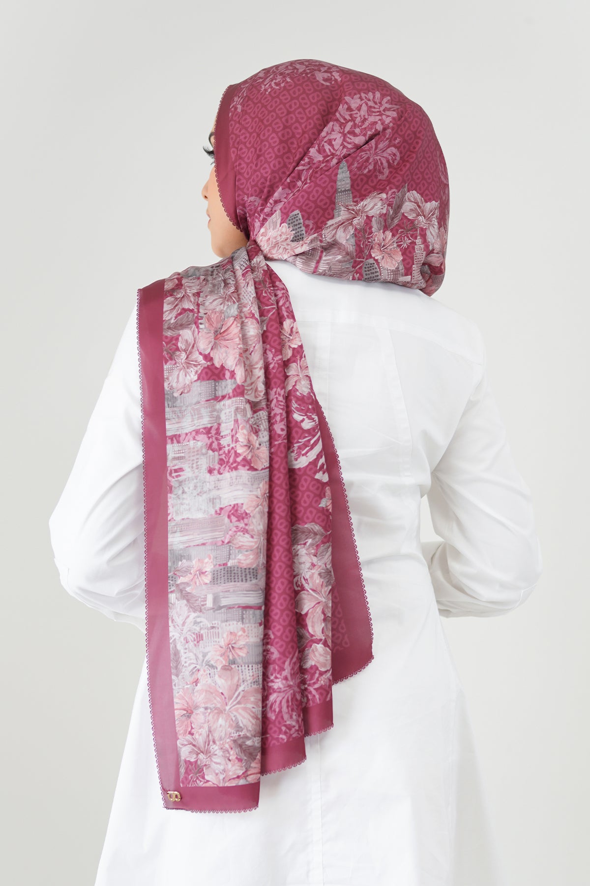 The Malaya Satin Shawl - Magenta