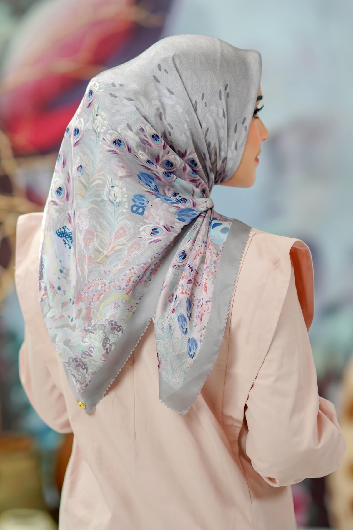 The Ederra Satin Square - Glacier