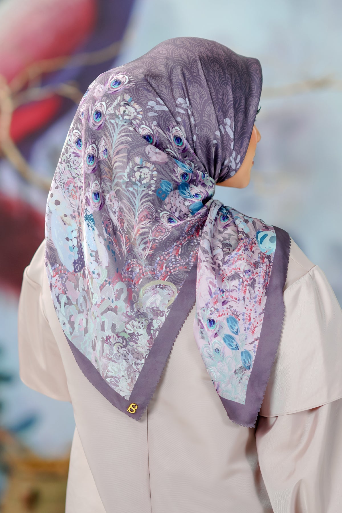 The Ederra Satin Square - Viola