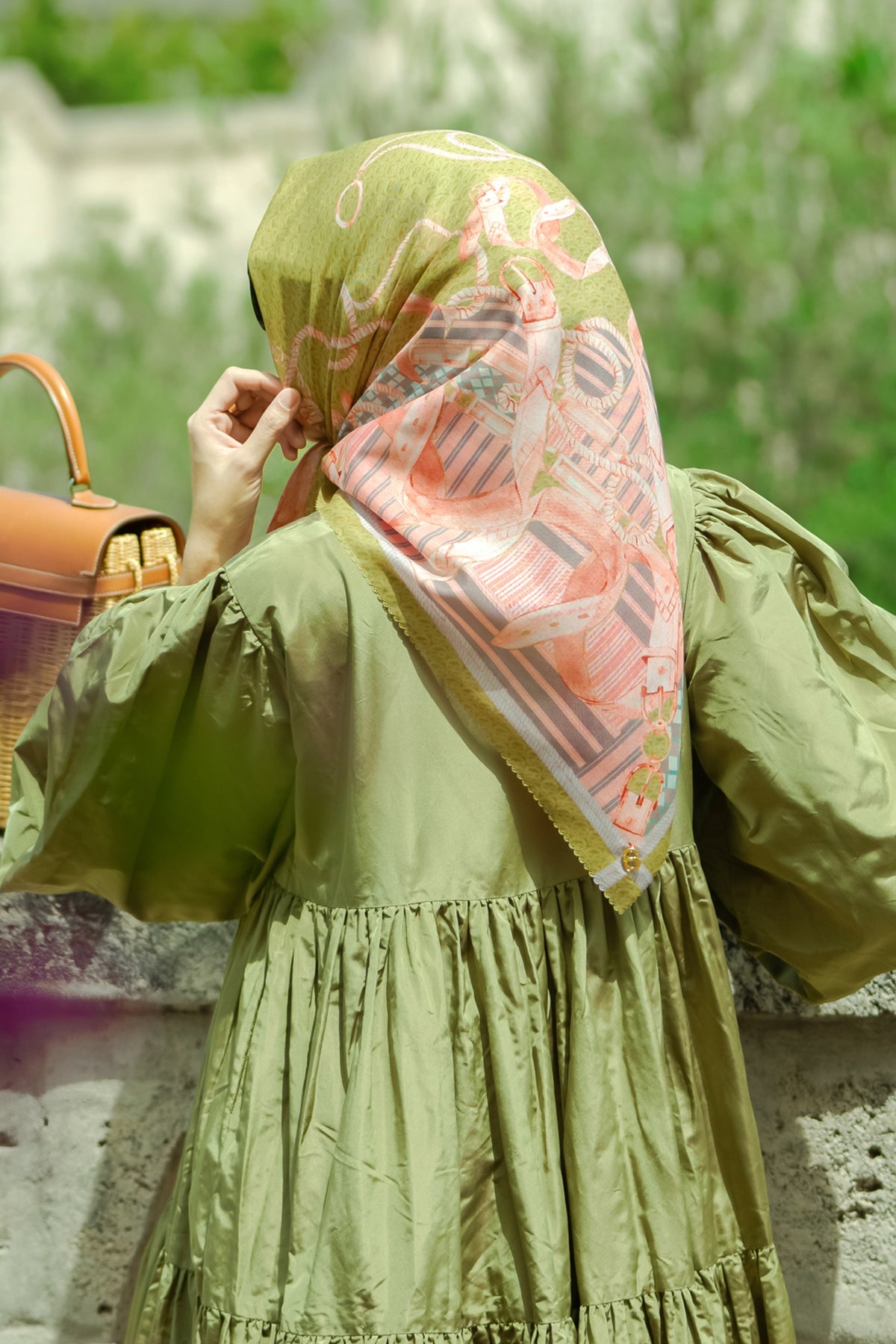 Chain 2 La Bella Voile Square - Kiwi