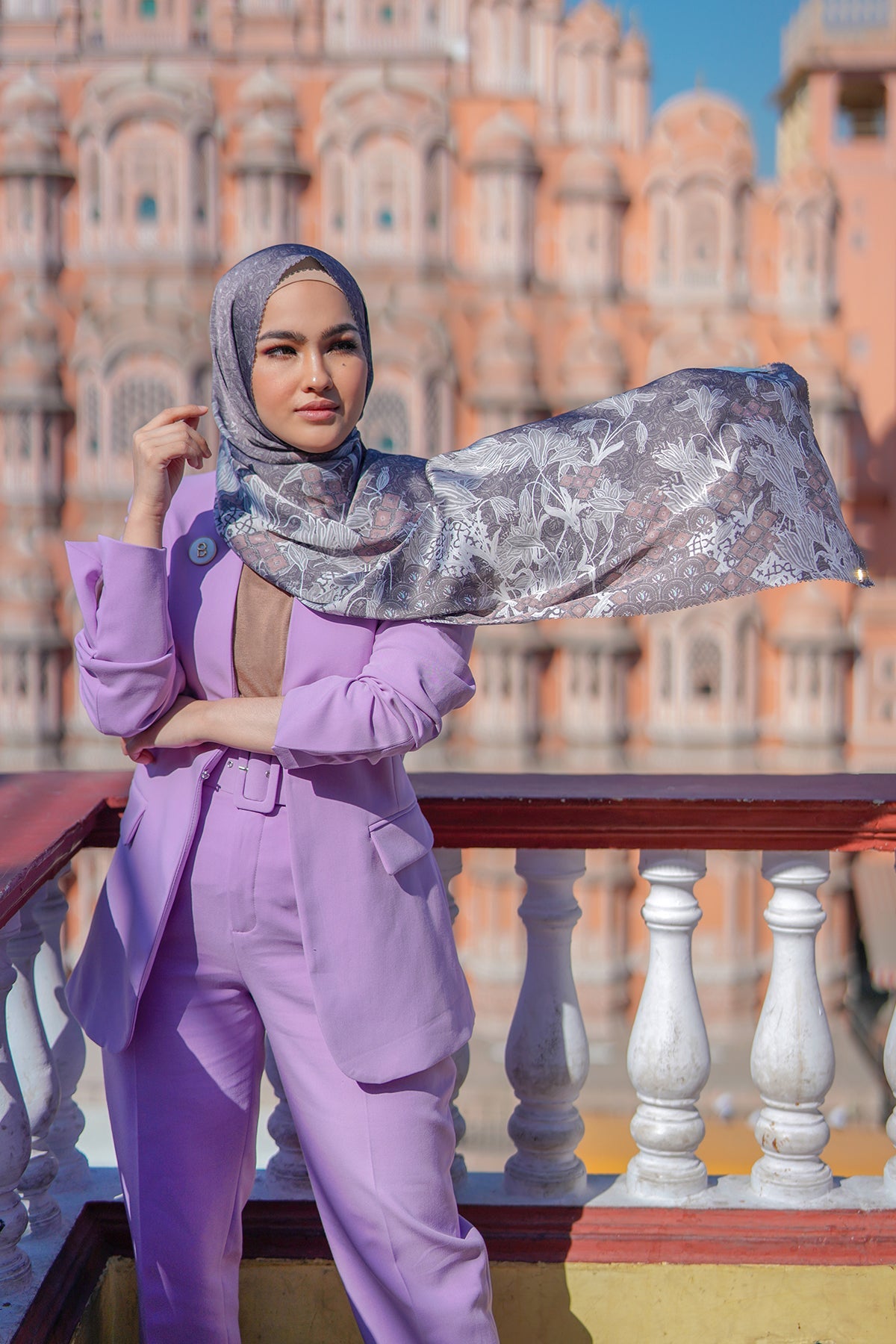 Maharani Satin Shawl - Bhura