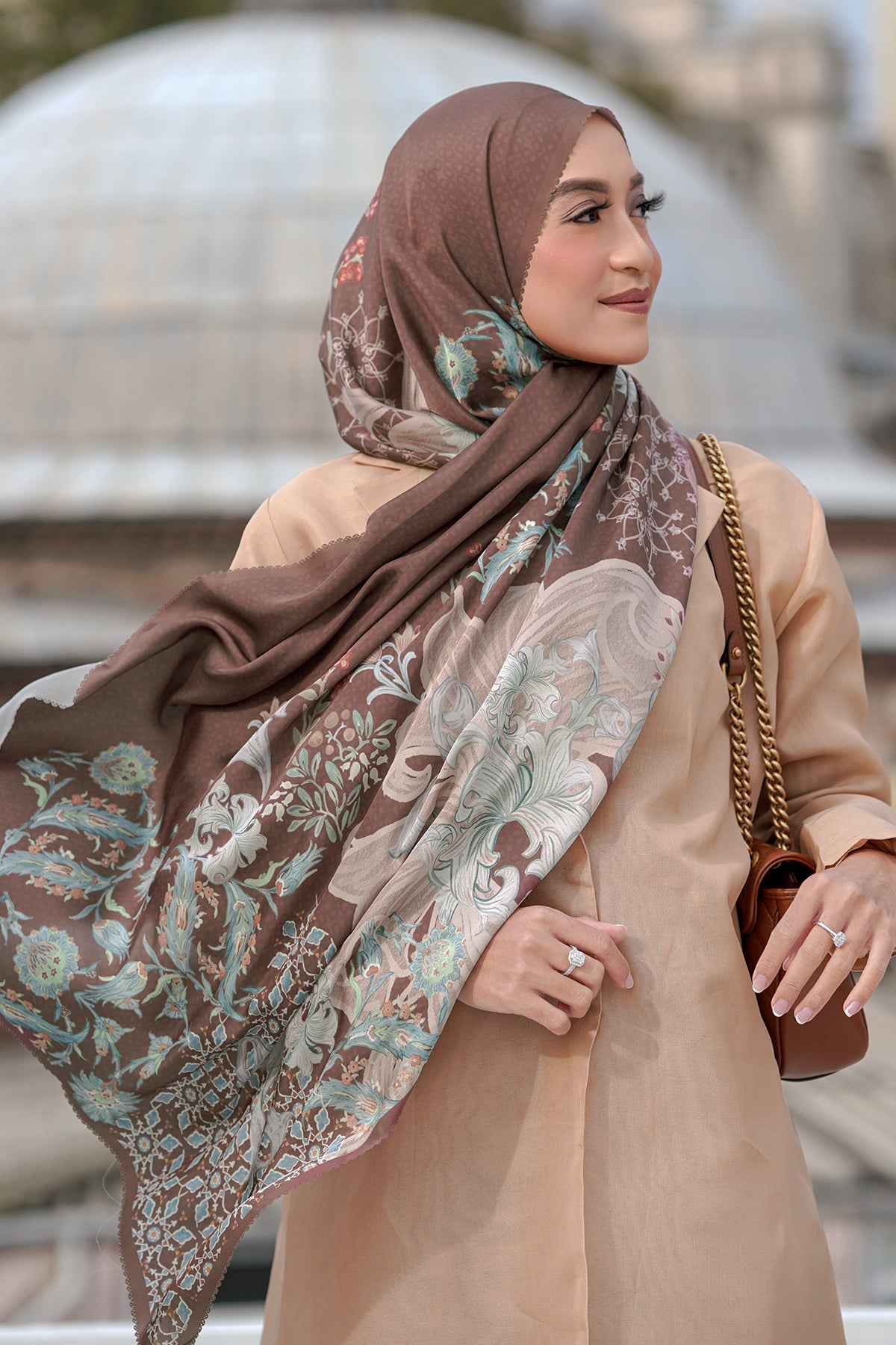 The Topkapi Satin Shawl - Pecan