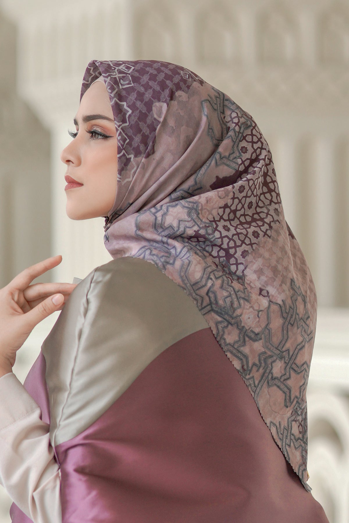 Haramain Series Voal Square - Berry