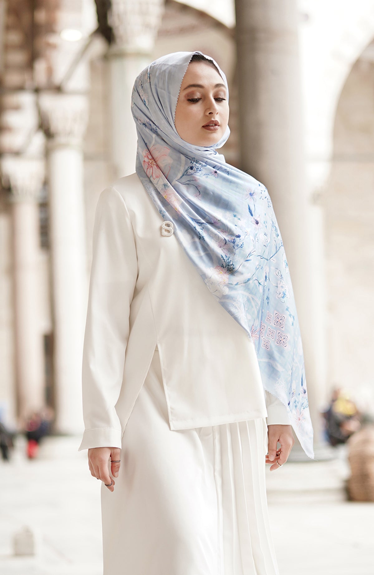 Sofya Satin Shawl - Bluecheese