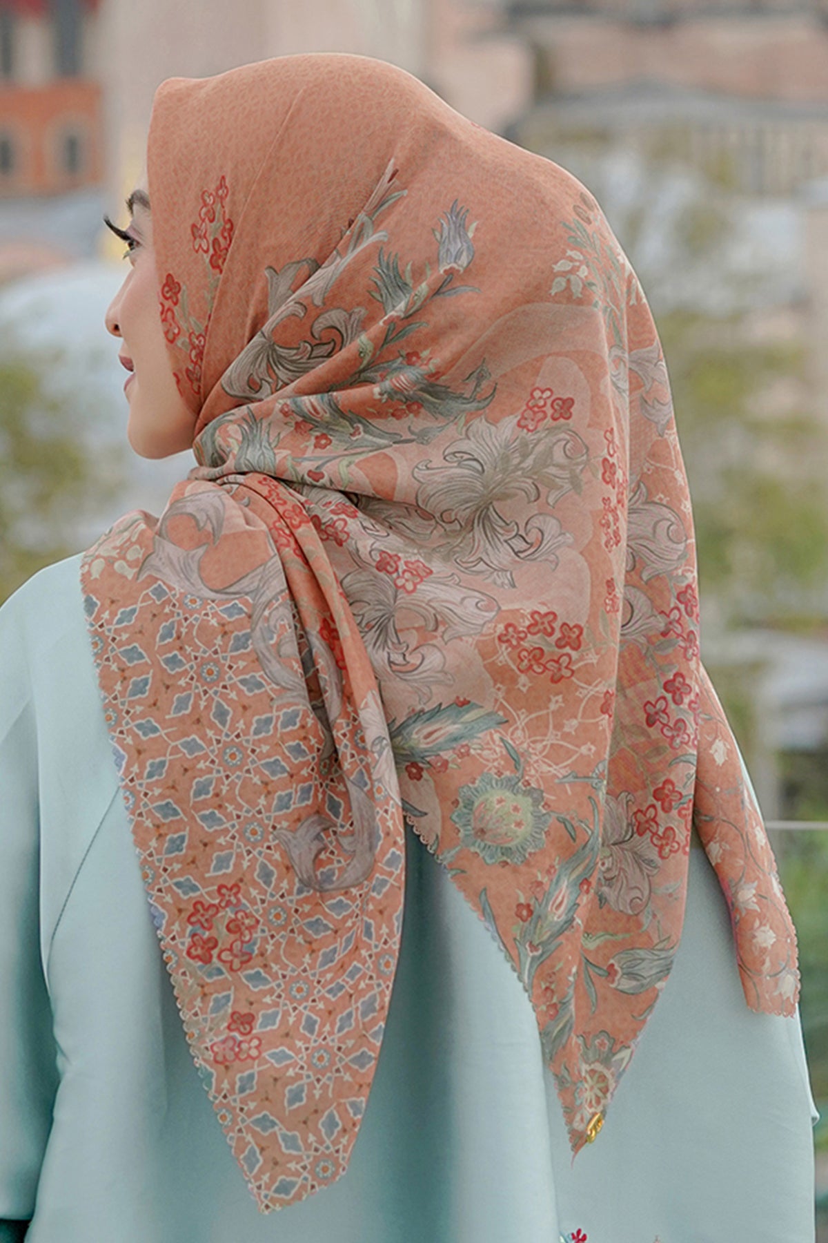 The Topkapi Voal Square - Pumpkin