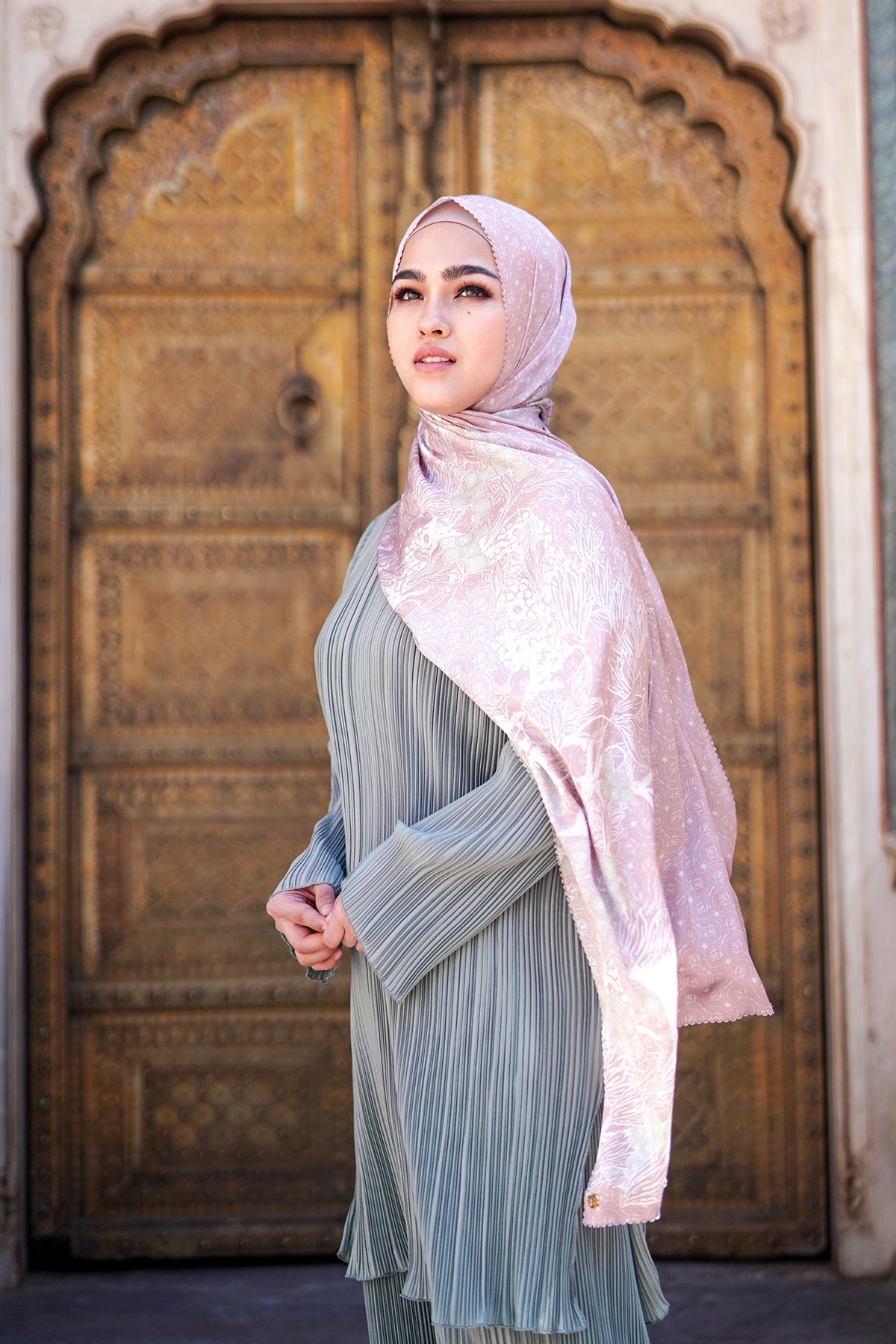 Maharani Satin Shawl - Dusty