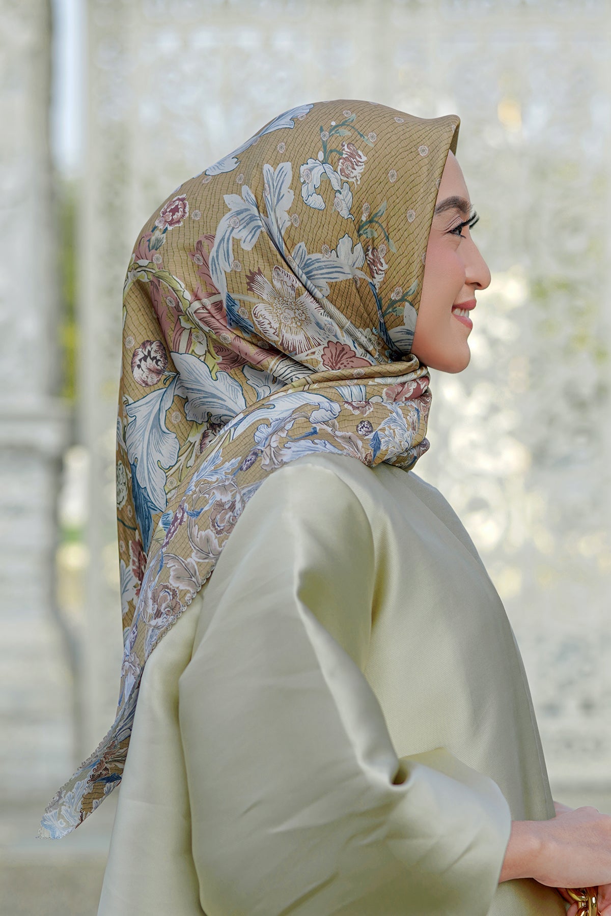 The Royale Satin Square - Mustard