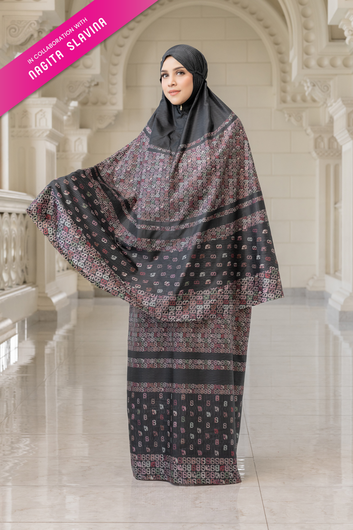 10665570861368-Nagita Capsule Prayer Robe - Noir
