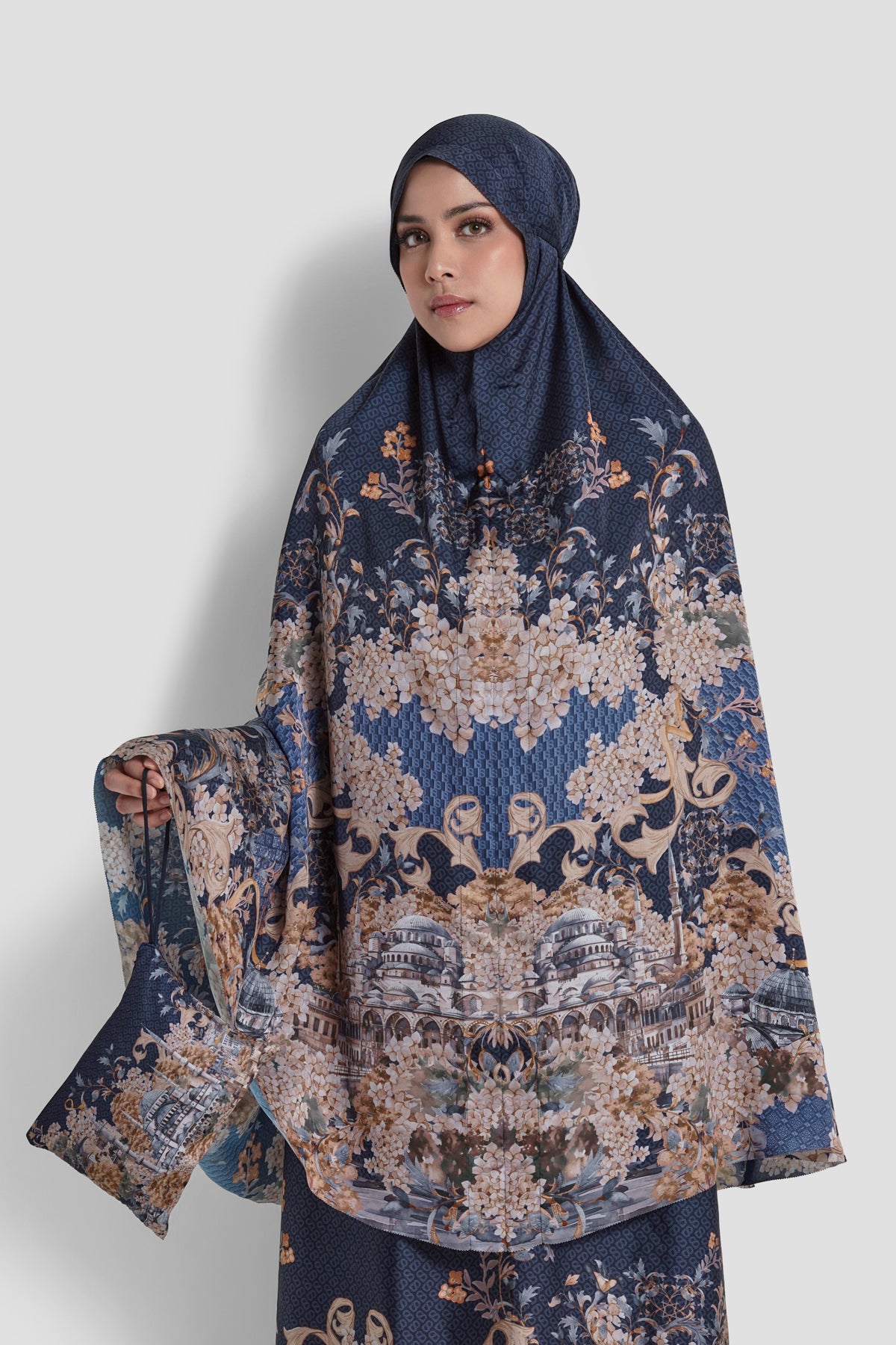10845457776952-Istanbul Prayer Robe - Bosphorus