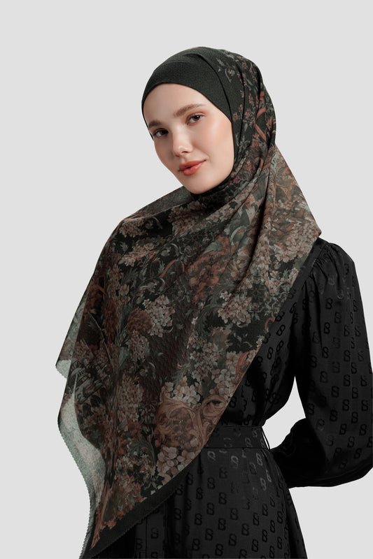 Istanbul Tie Back Shawl - Black Chili