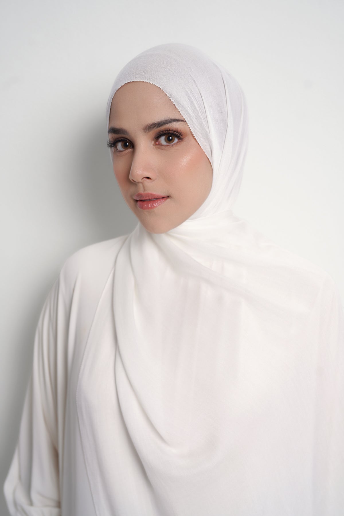 Yura Shawl - Natural White
