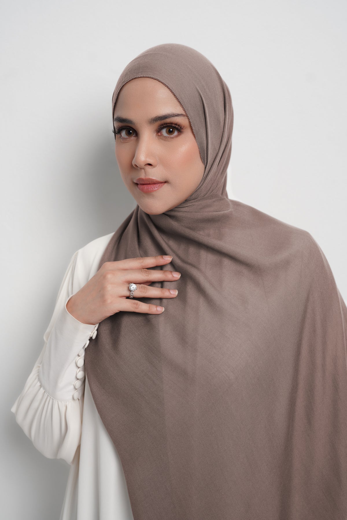 Yura Shawl - Walnut