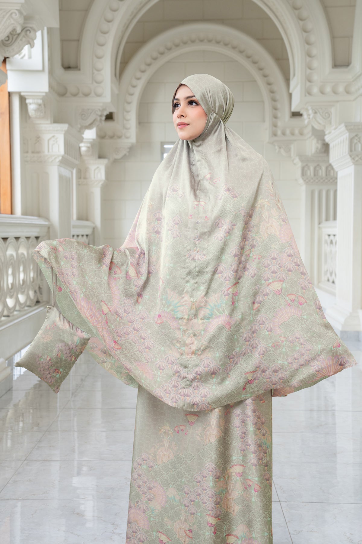 10467023421752-Egypt Prayer Robe - Reed