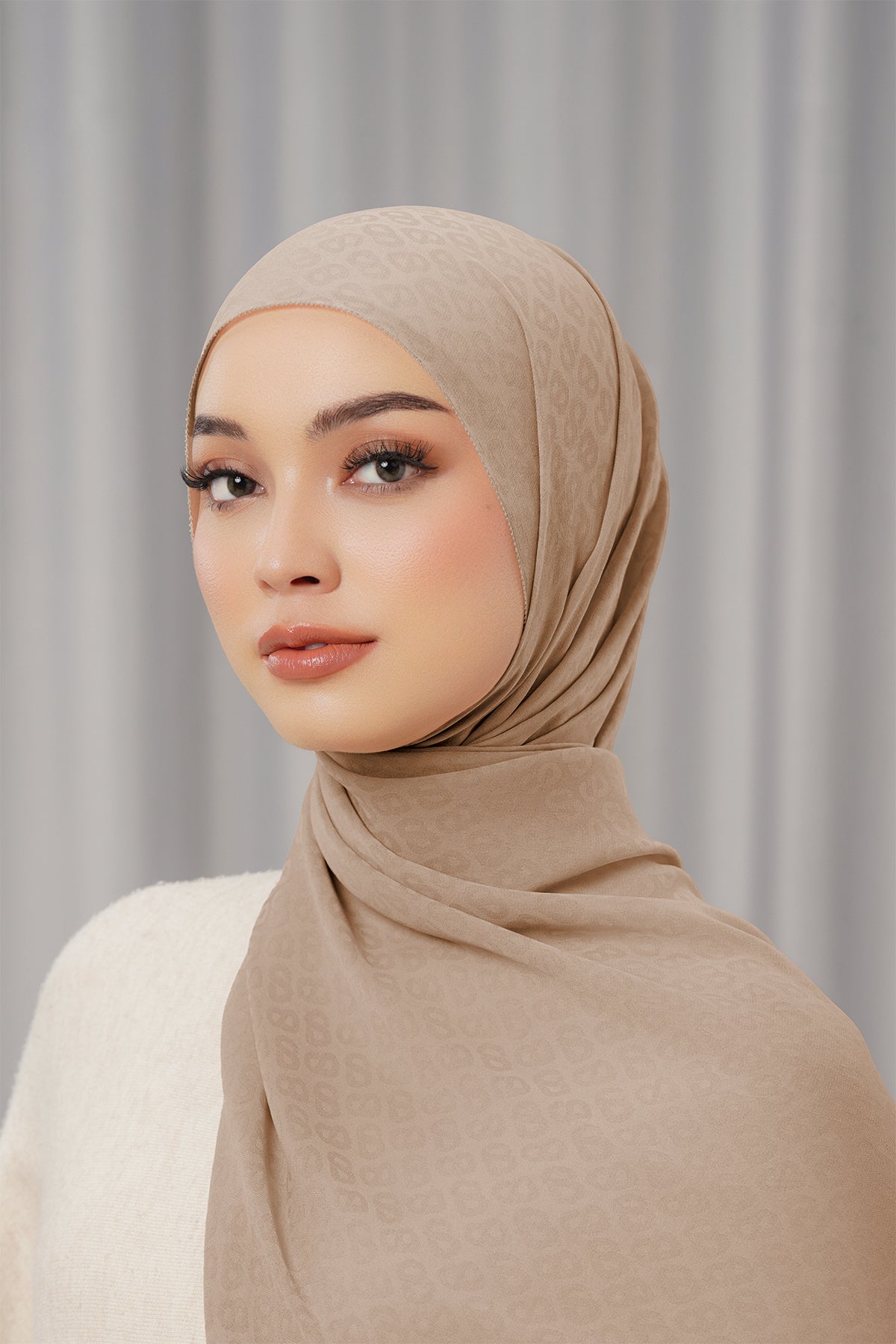 Georgette Tapis Shawl - Natural