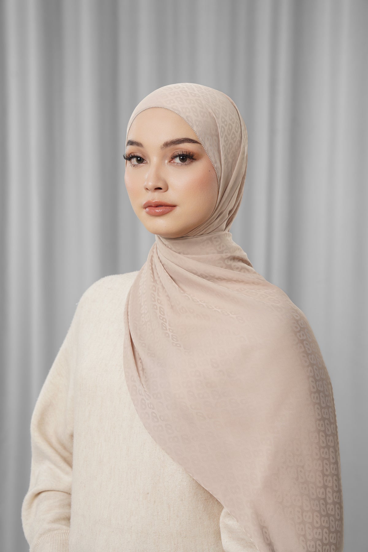 Tapis Satin Jacquard Shawl - Etherea