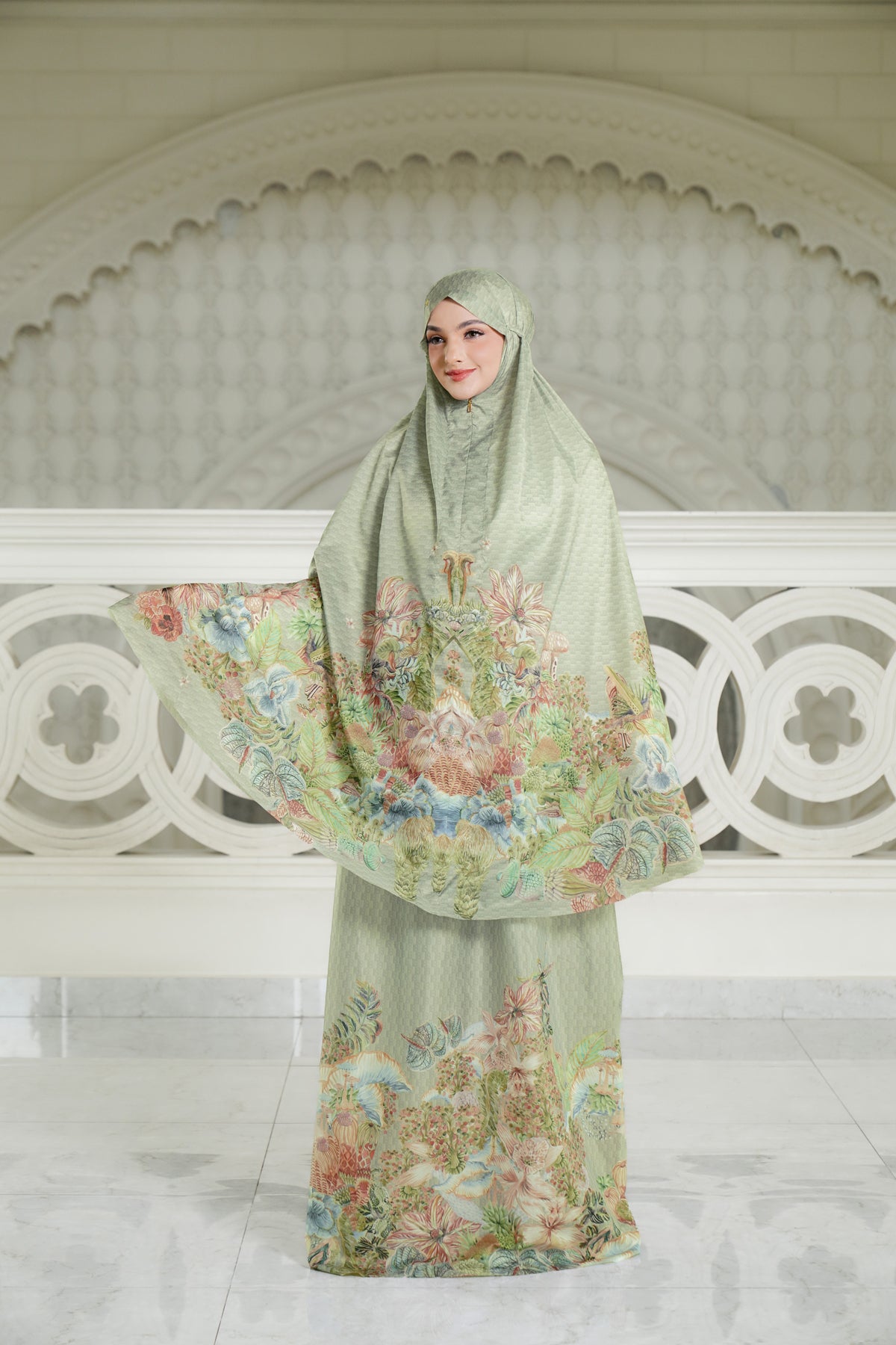 10115472621880-Forestis Capsule Prayer Robe - Pineleaf