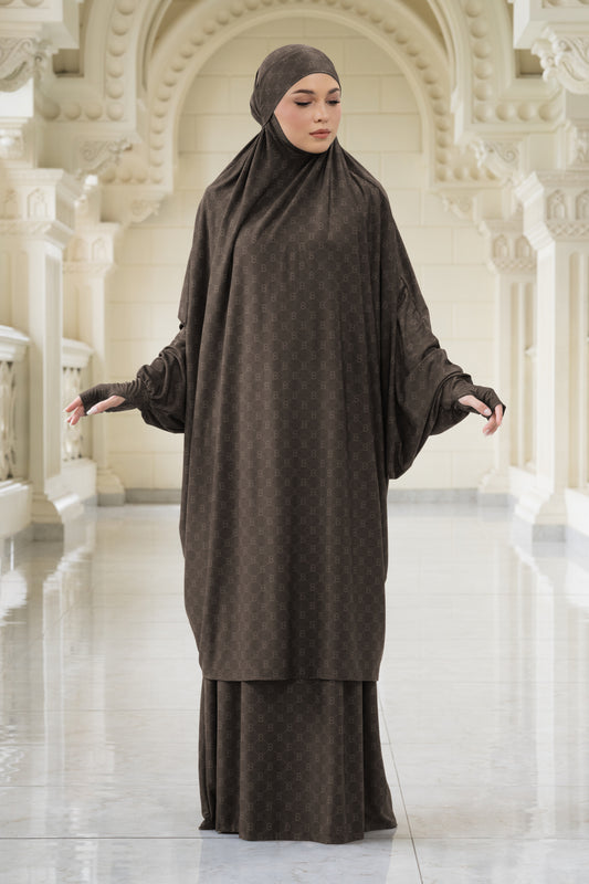Beverly Prayer Robe - Cocoa