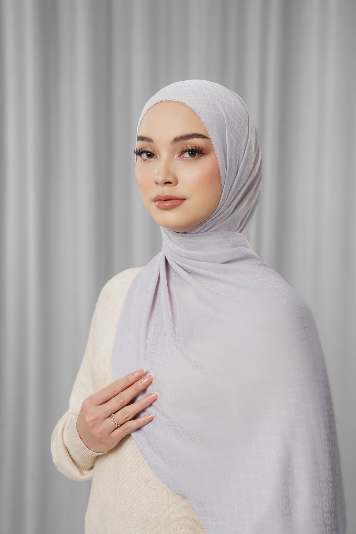 Tapis Satin Jacquard Shawl - Raindrops
