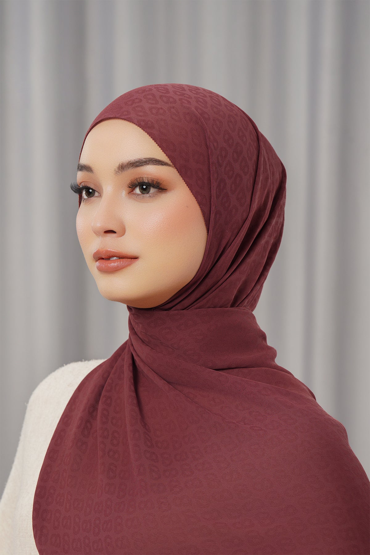 Georgette Tapis Shawl - New Maroon